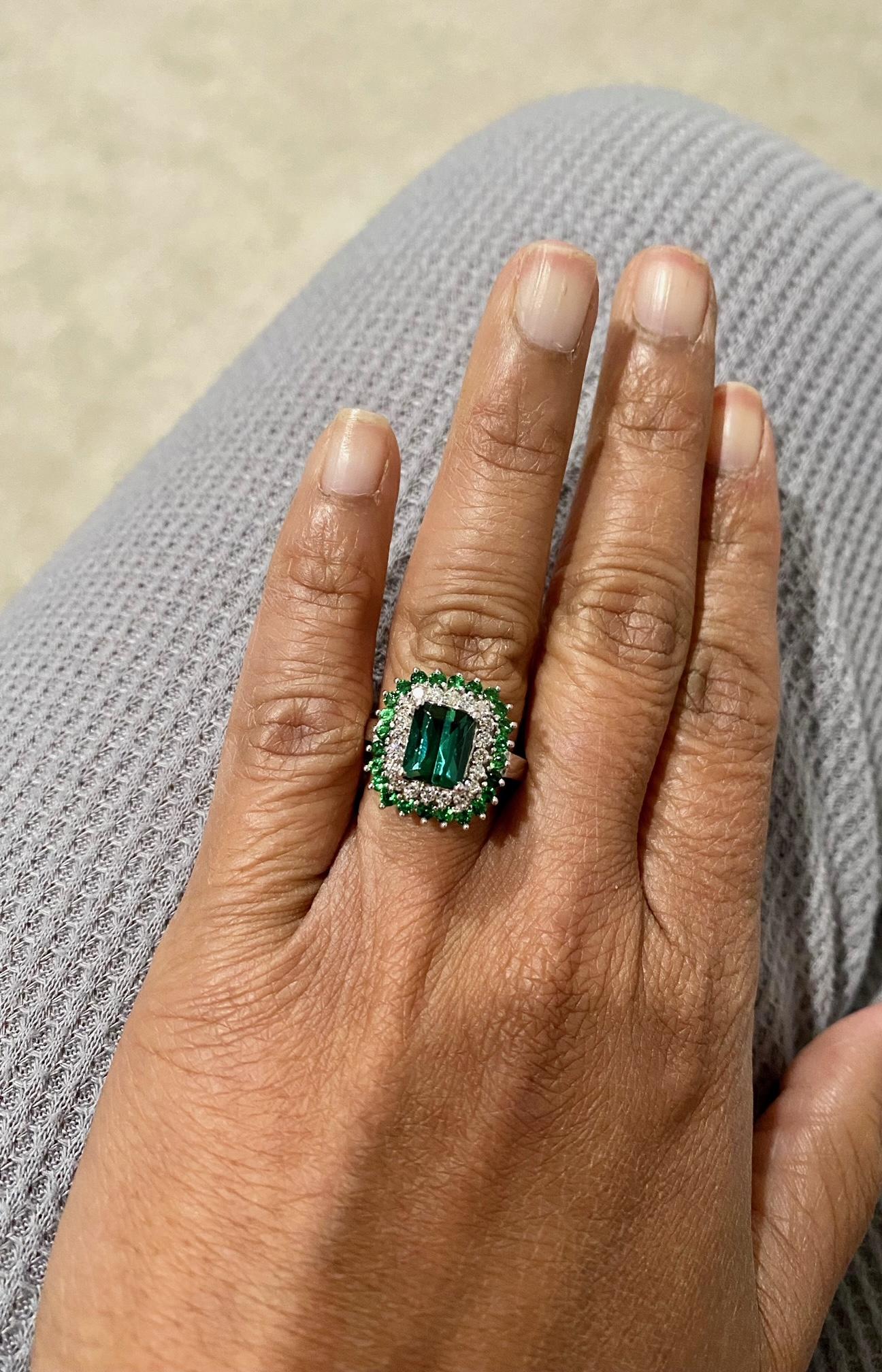 3.20 Carat Green Tourmaline Tsavorite Diamond Gold Engagement Ring For Sale 1