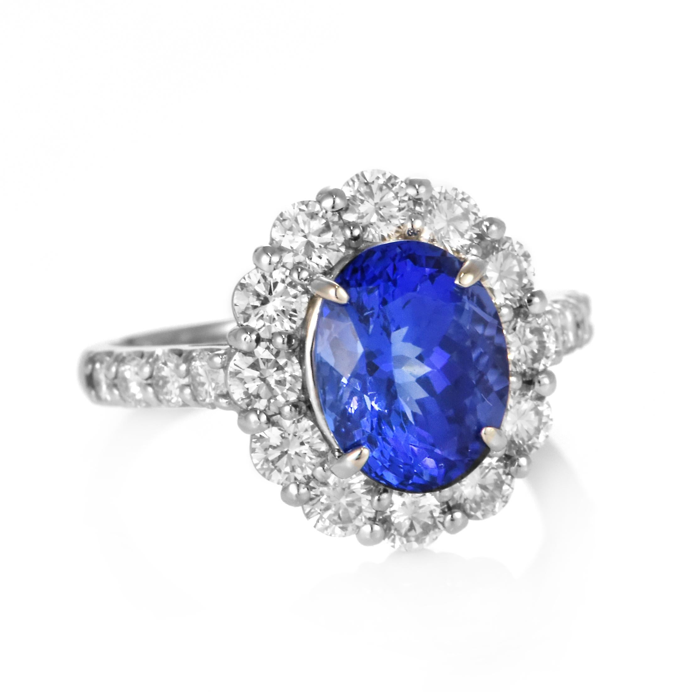 Oval Cut 3.20 Carat Natural 'AAA' Tanzanite and Diamond Ring Made in Platinum For Sale