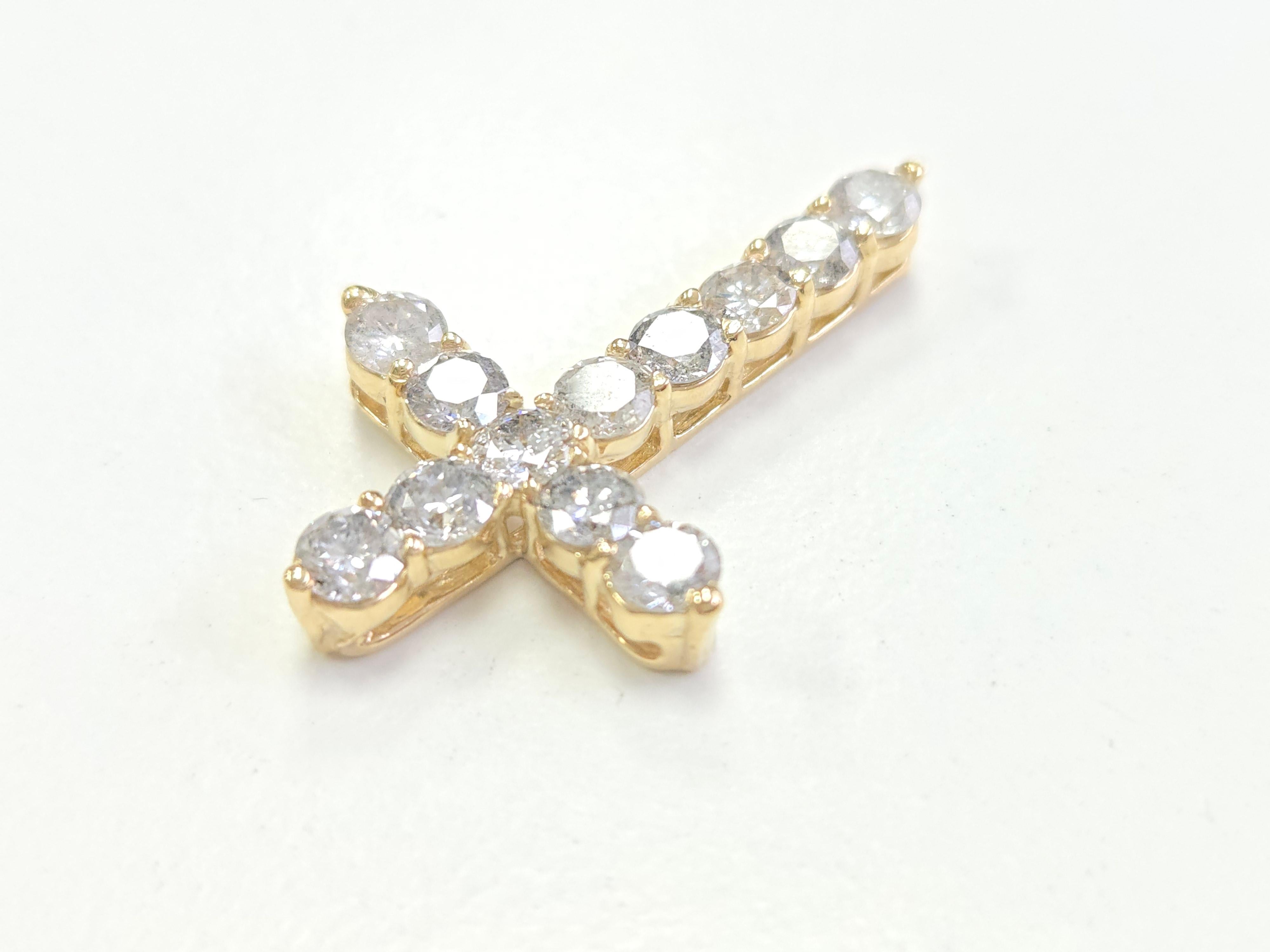 Colgante Cruz Diamante Natural 3.20 Quilates Oro Amarillo 14 Kilates Moderno en venta