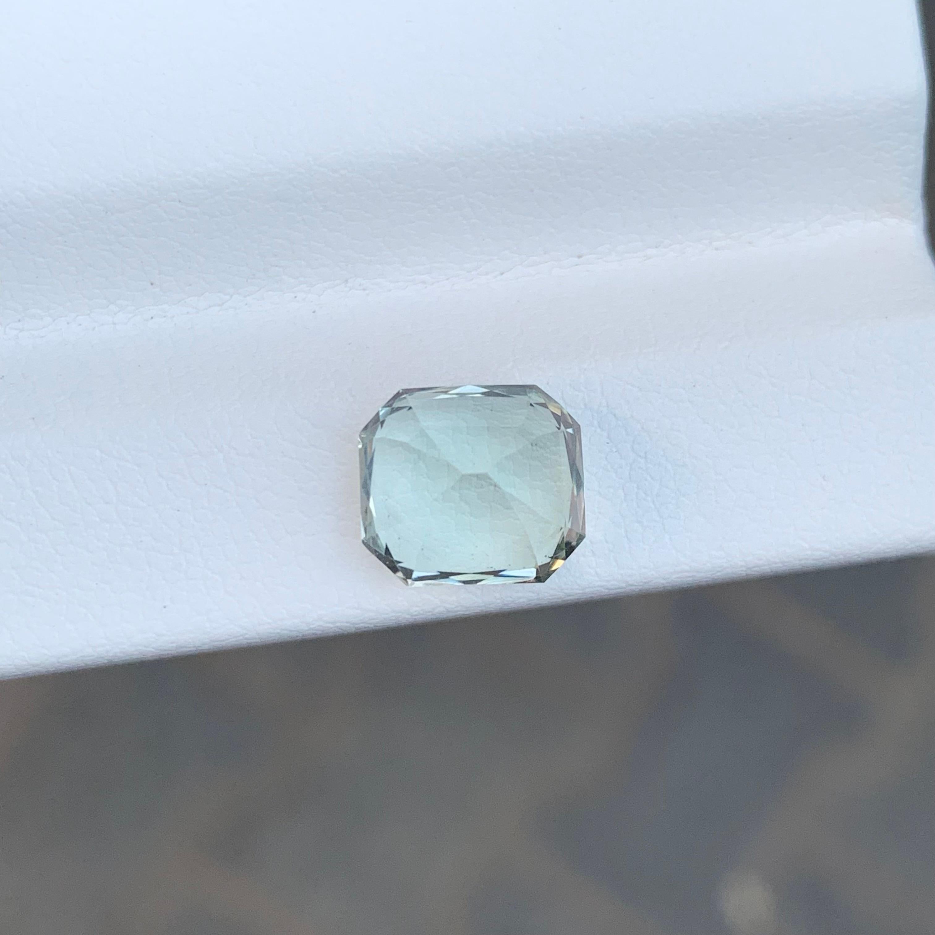Améthyste verte naturelle non sertie de 3,20 carats \ Pierre précieuse de forme coussin Prasiolite Unisexe en vente