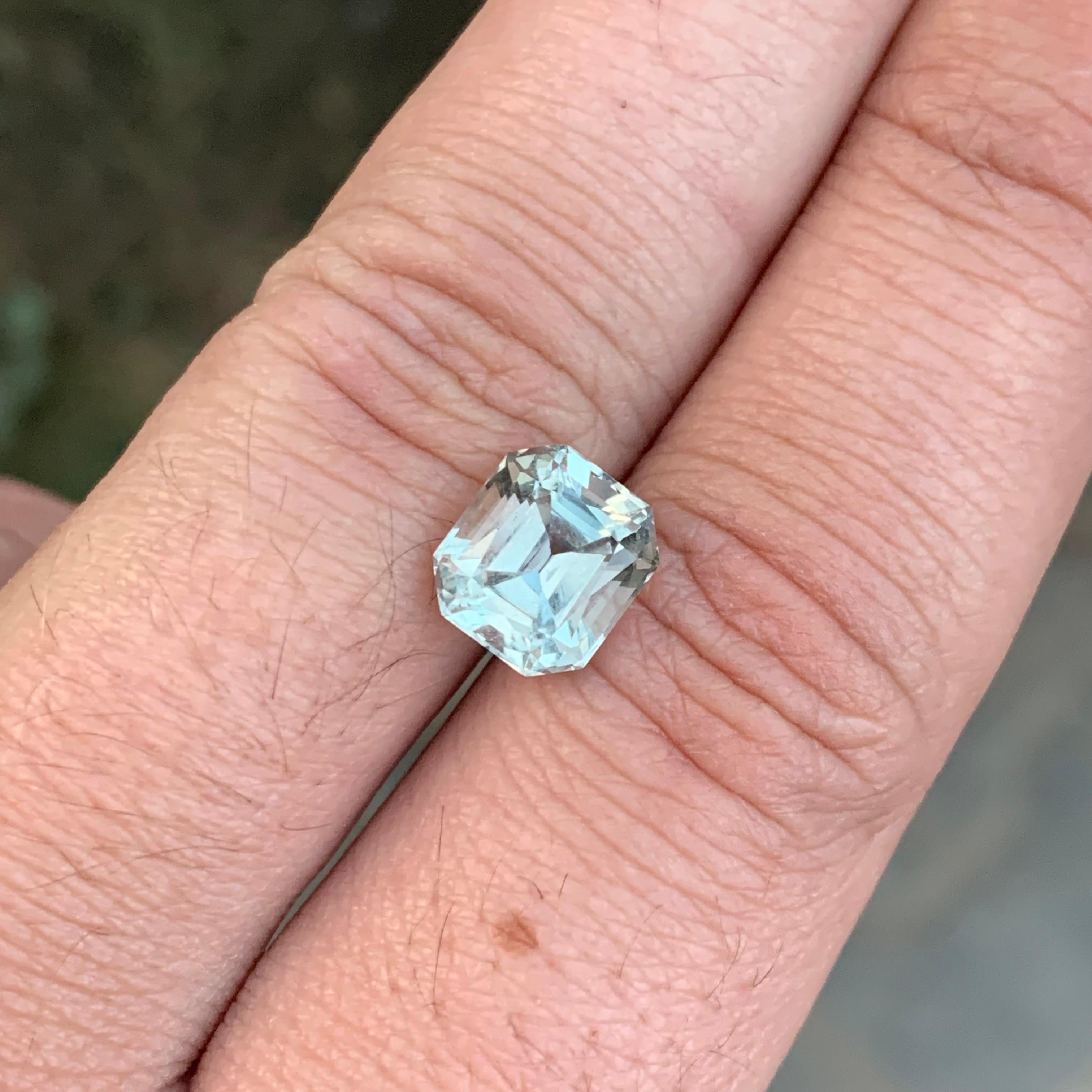 Améthyste verte naturelle non sertie de 3,20 carats \ Pierre précieuse de forme coussin Prasiolite en vente 2