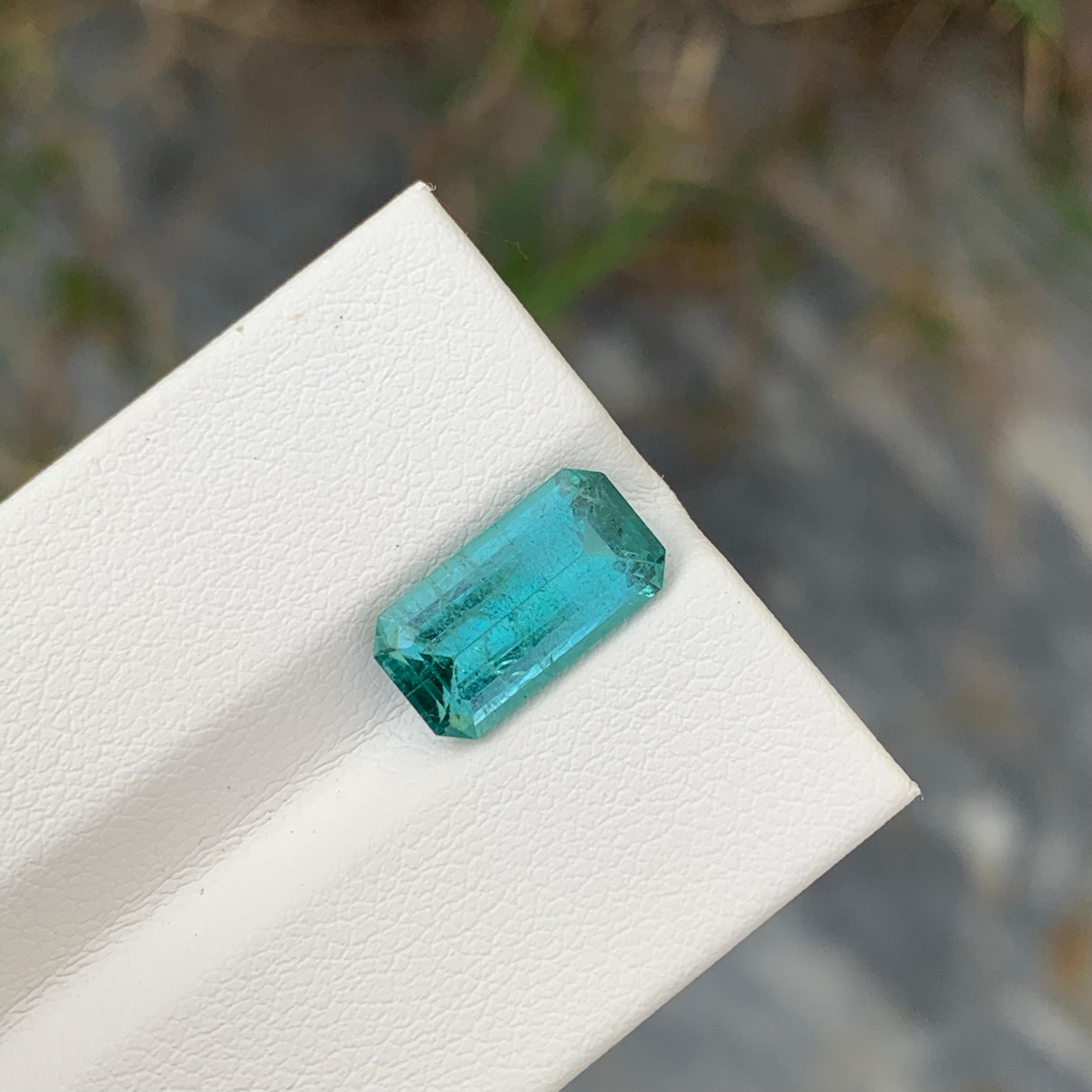 3,20 Karat Natürliche Lose Lagune Seafoam Turmalin Smaragd Form Edelstein für Ring (Smaragdschliff) im Angebot