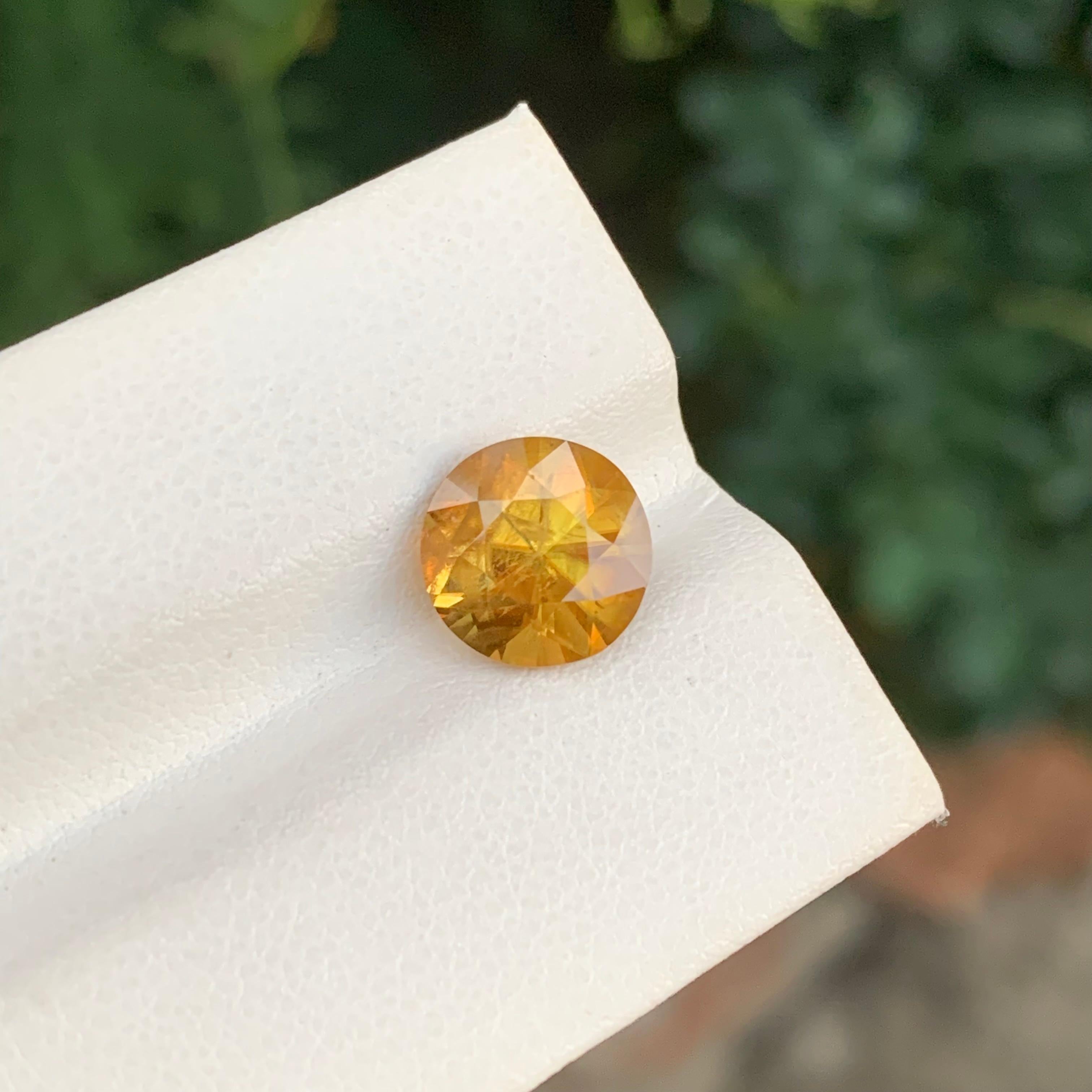 3,20 Karat natürlicher loser Sphene/Titanit runde Form Edelstein für Damen oder Herren im Angebot