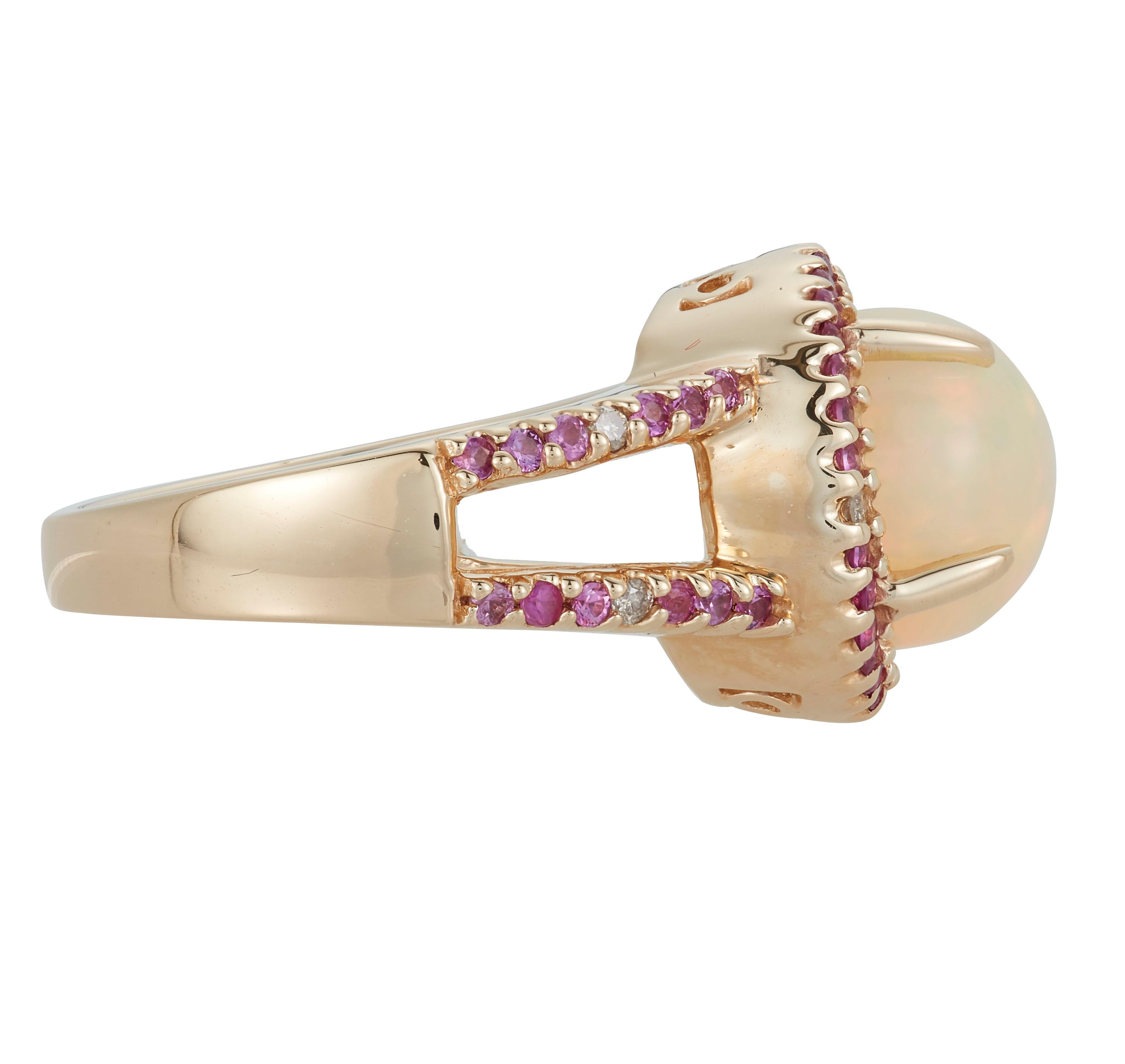 Contemporary 3.20 Carat Opal Pink Sapphire 0.64 Carat Diamond Fashion Ring 14k Yellow Gold For Sale