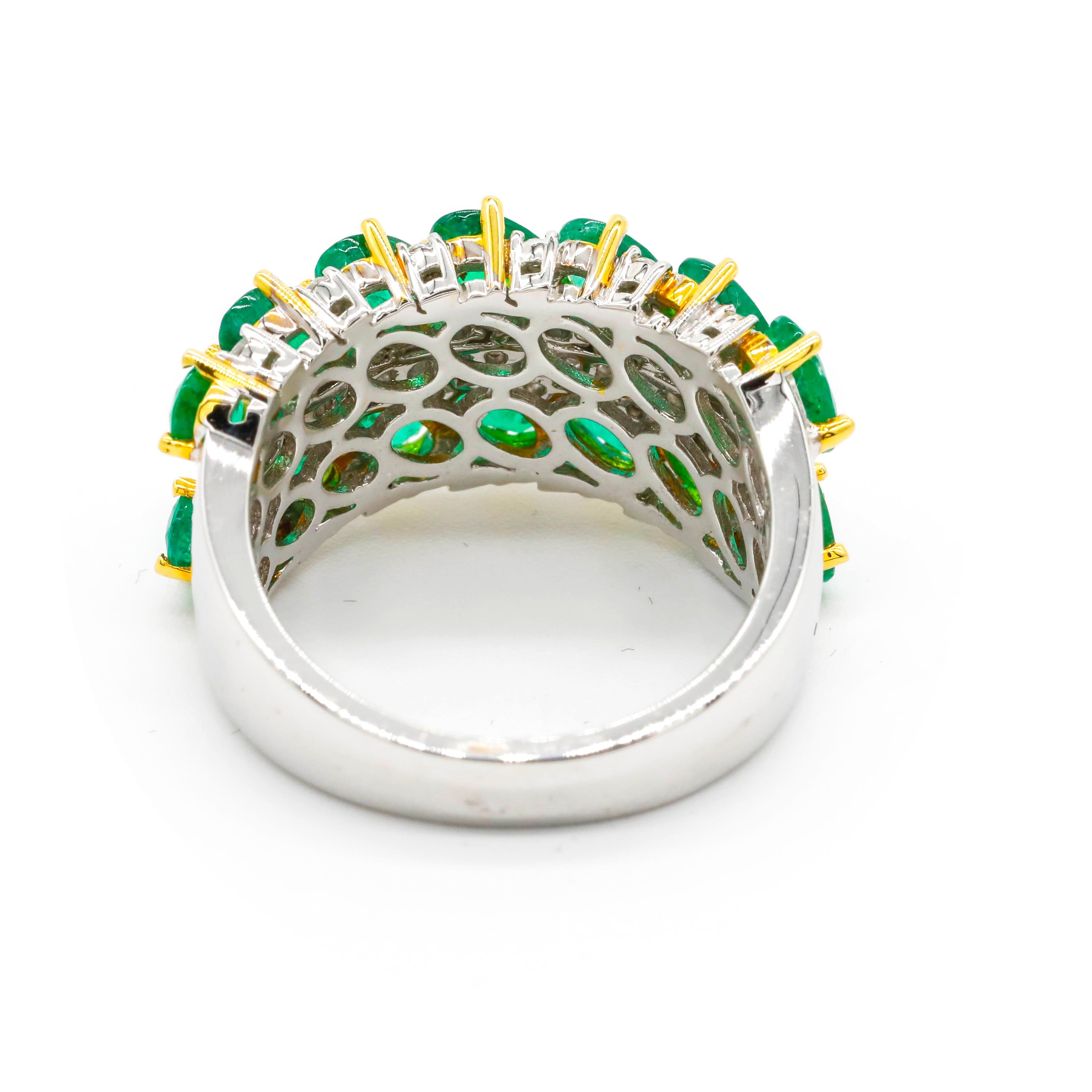 Modern 3.20 Carat Oval Cut Emerald and Round Diamond Band Ring in 18k Two-Tone Gold For Sale