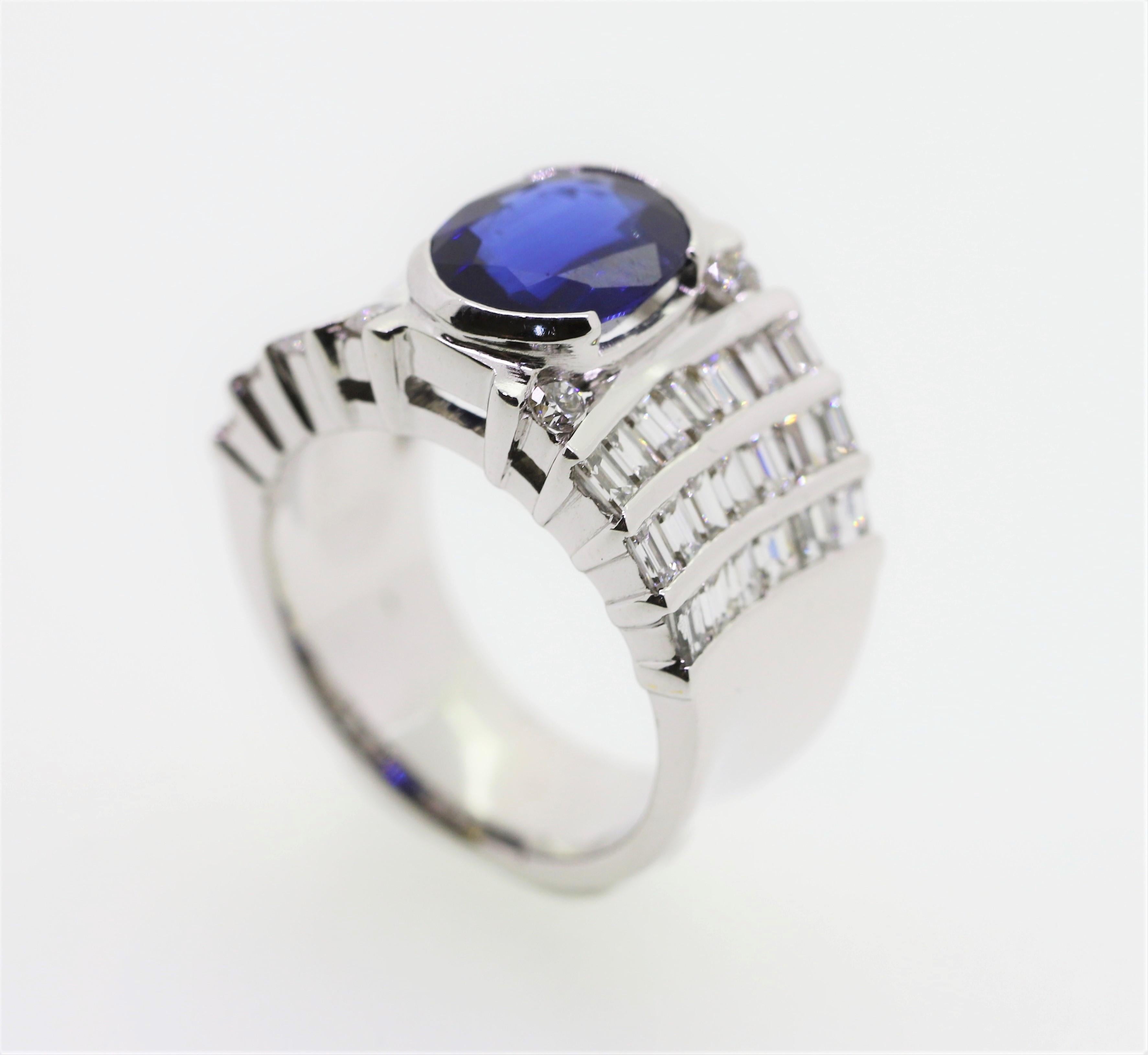 Women's 3.20 Carat Oval Sapphire and White Diamonds Cocktail Ring For Sale