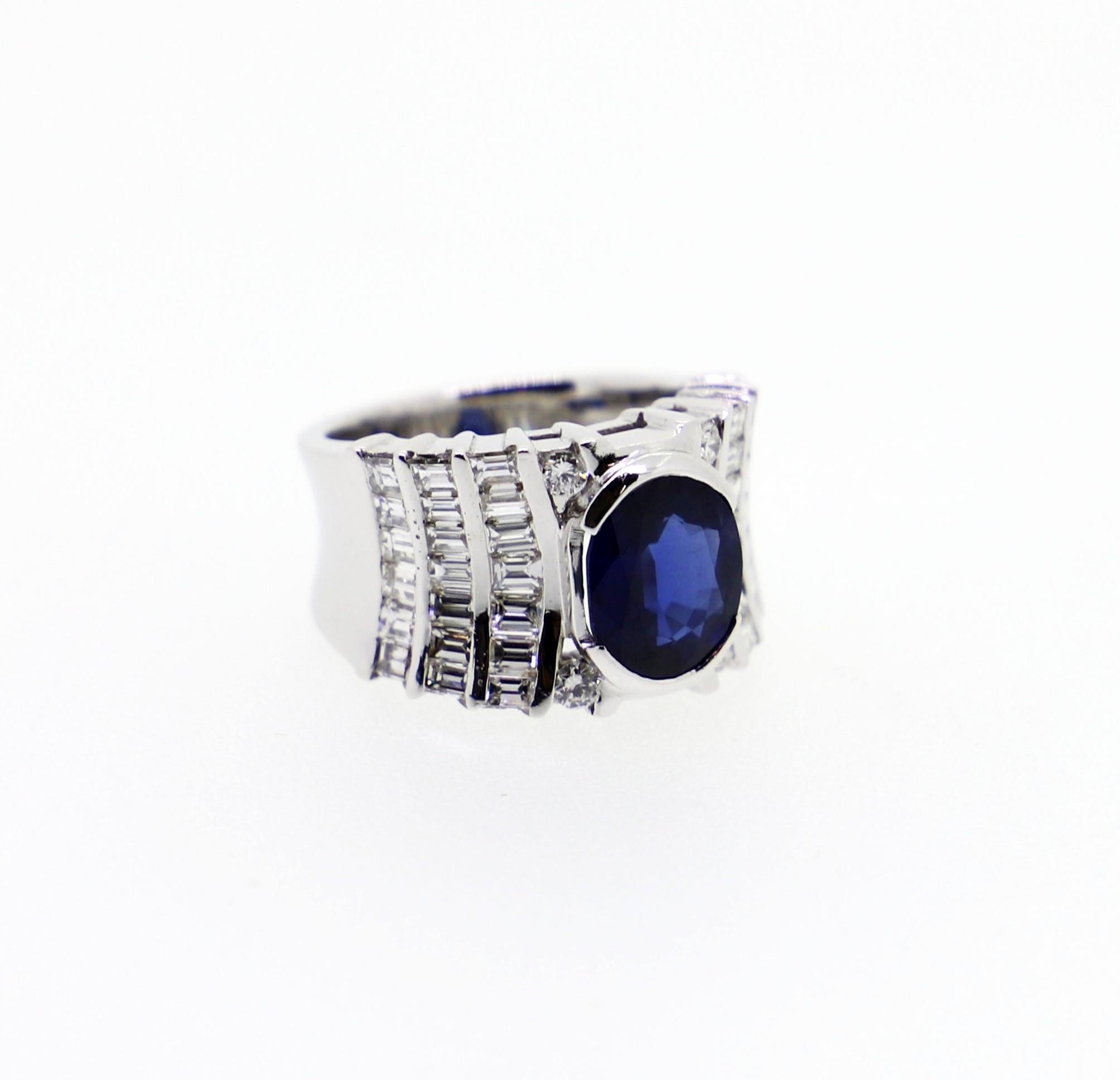 3.20 Carat Oval Sapphire and White Diamonds Cocktail Ring For Sale 1