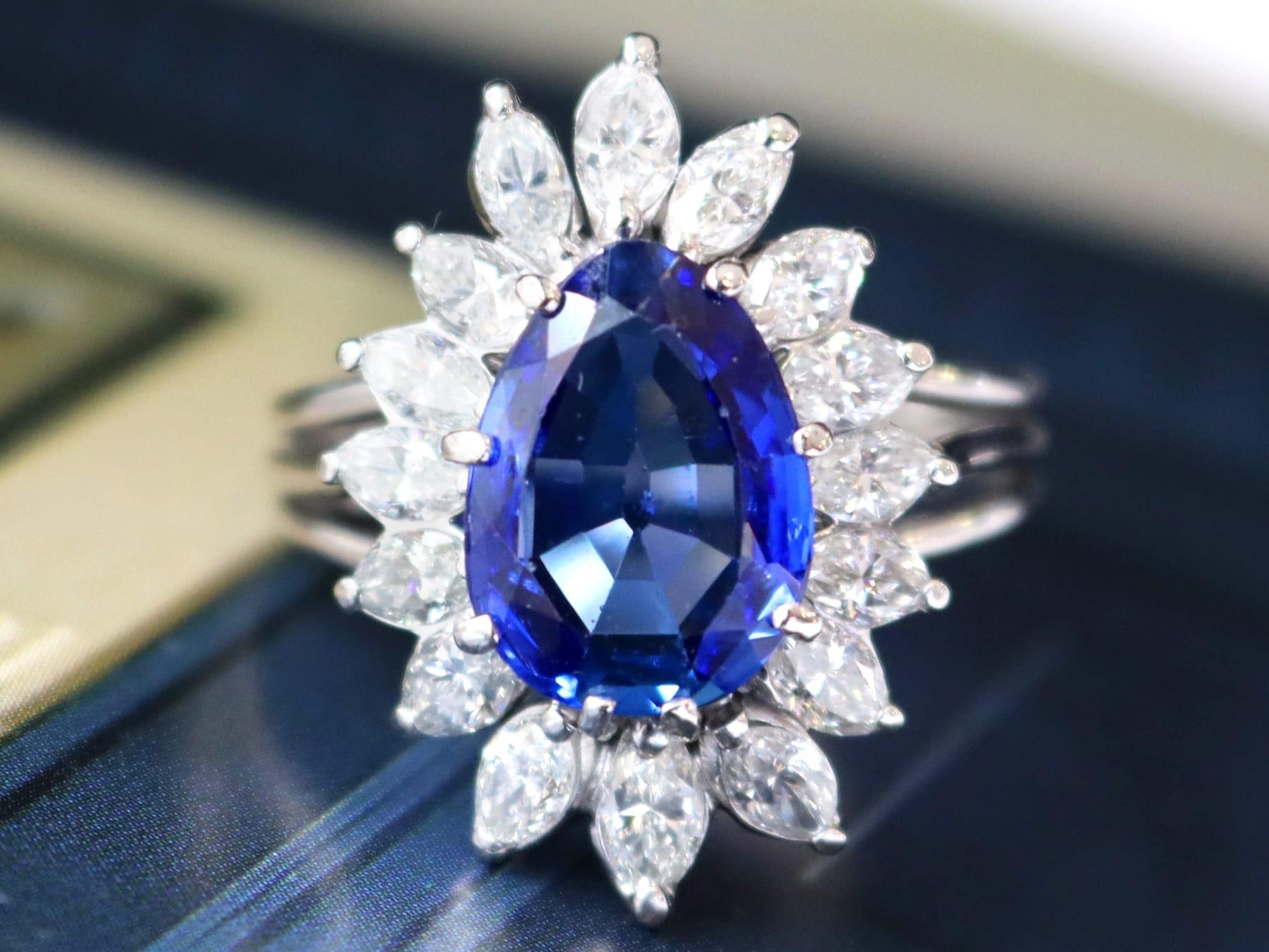 3.20 Carat Pear Cut Sapphire 3.05 Carat Diamond, Platinum Dress Ring Circa 1950 For Sale 1