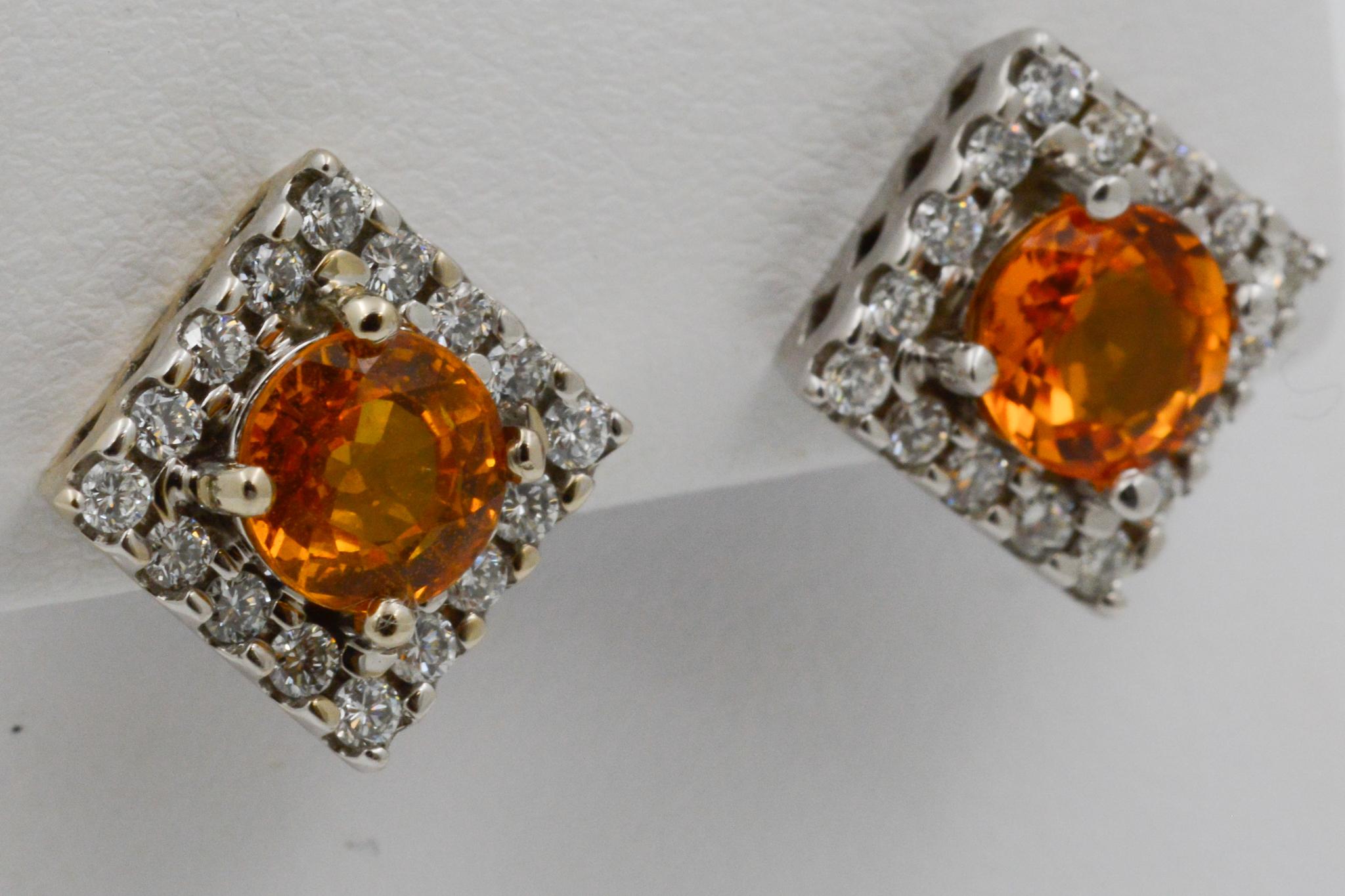 3.20 Carat Round Gold Sapphires .64 Carat Diamonds 18 Karat White Gold Earrings In Excellent Condition In Dallas, TX