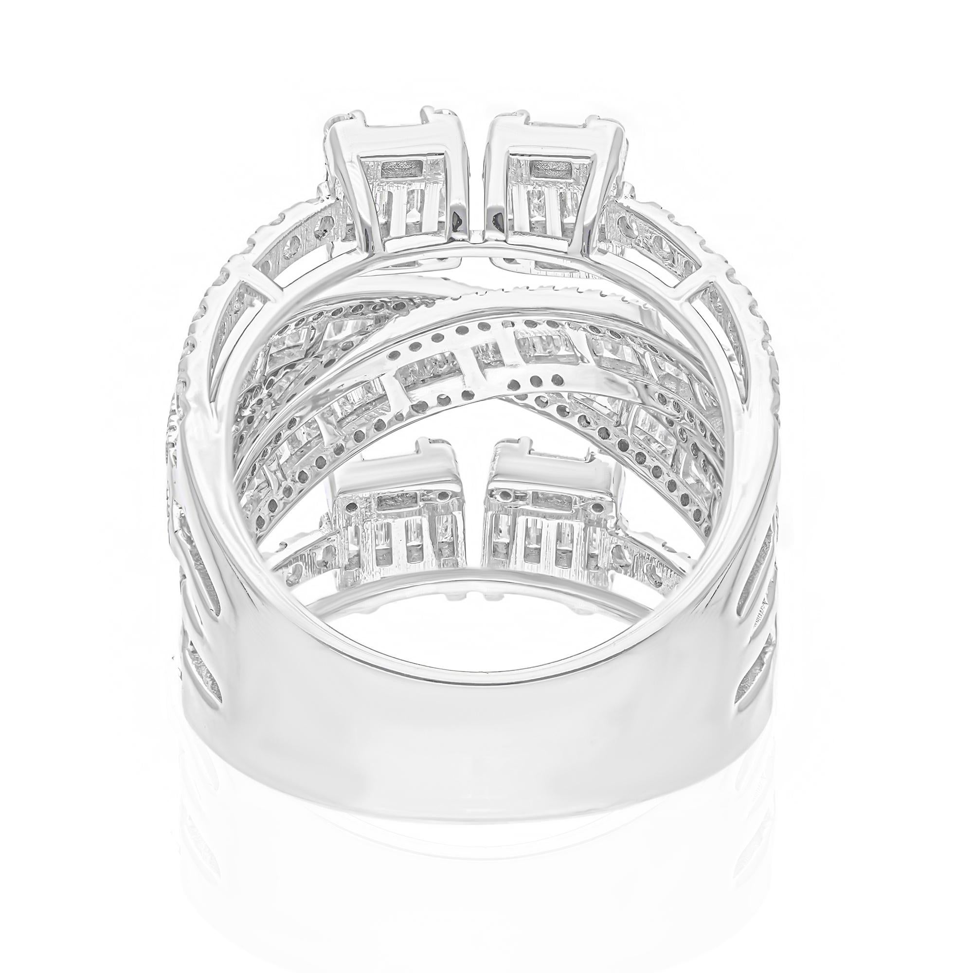 Anello con diamante Baguette da 3,20 carati SI Clarity HI Color Gioielli in oro bianco 18 carati in vendita 2