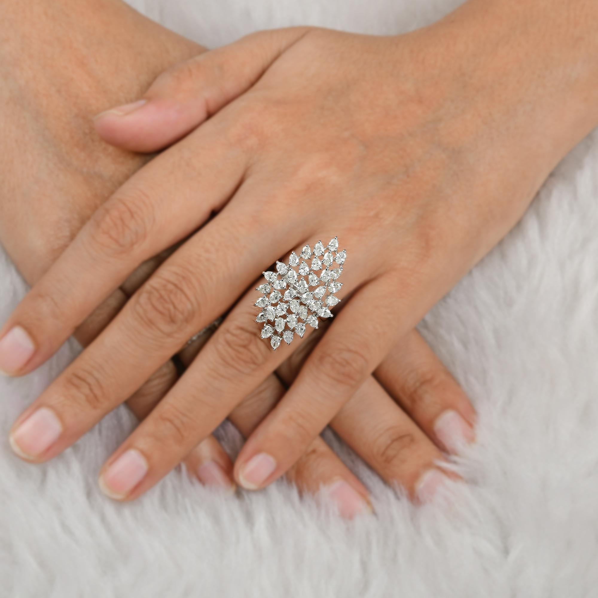 3,20 quilates SI Claridad HI Color Anillo de diamantes pera Joyas de oro blanco de 18 quilates Moderno en venta