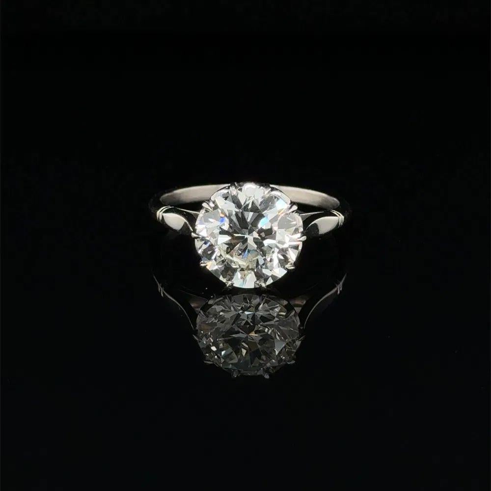 Brilliant Cut 3.20 Carat Solitaire Diamond Platinum Vintage Statement Cocktail Ring For Sale