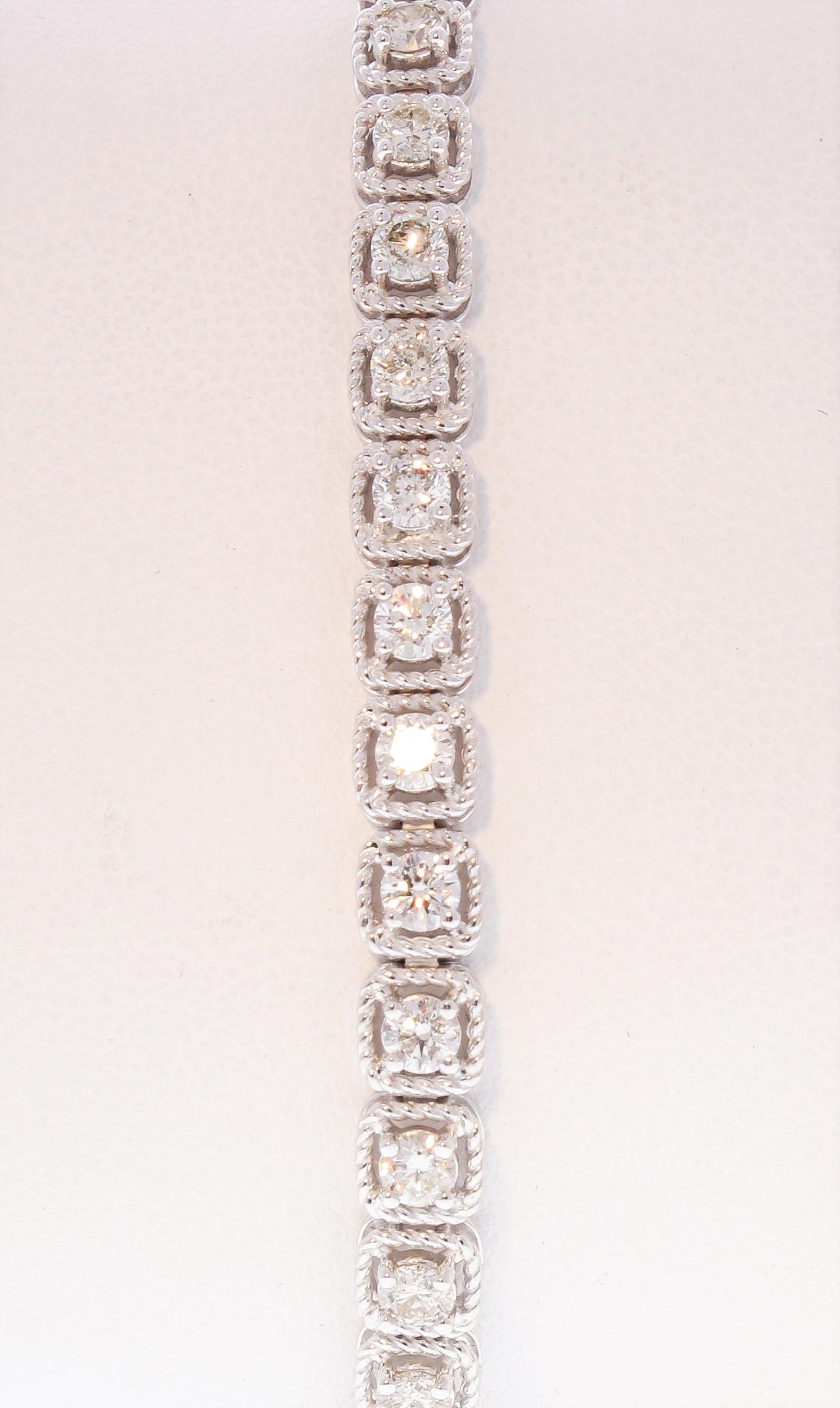 Women's 3.20 Carat Total Diamond Bracelet in 14 Karat White Gold