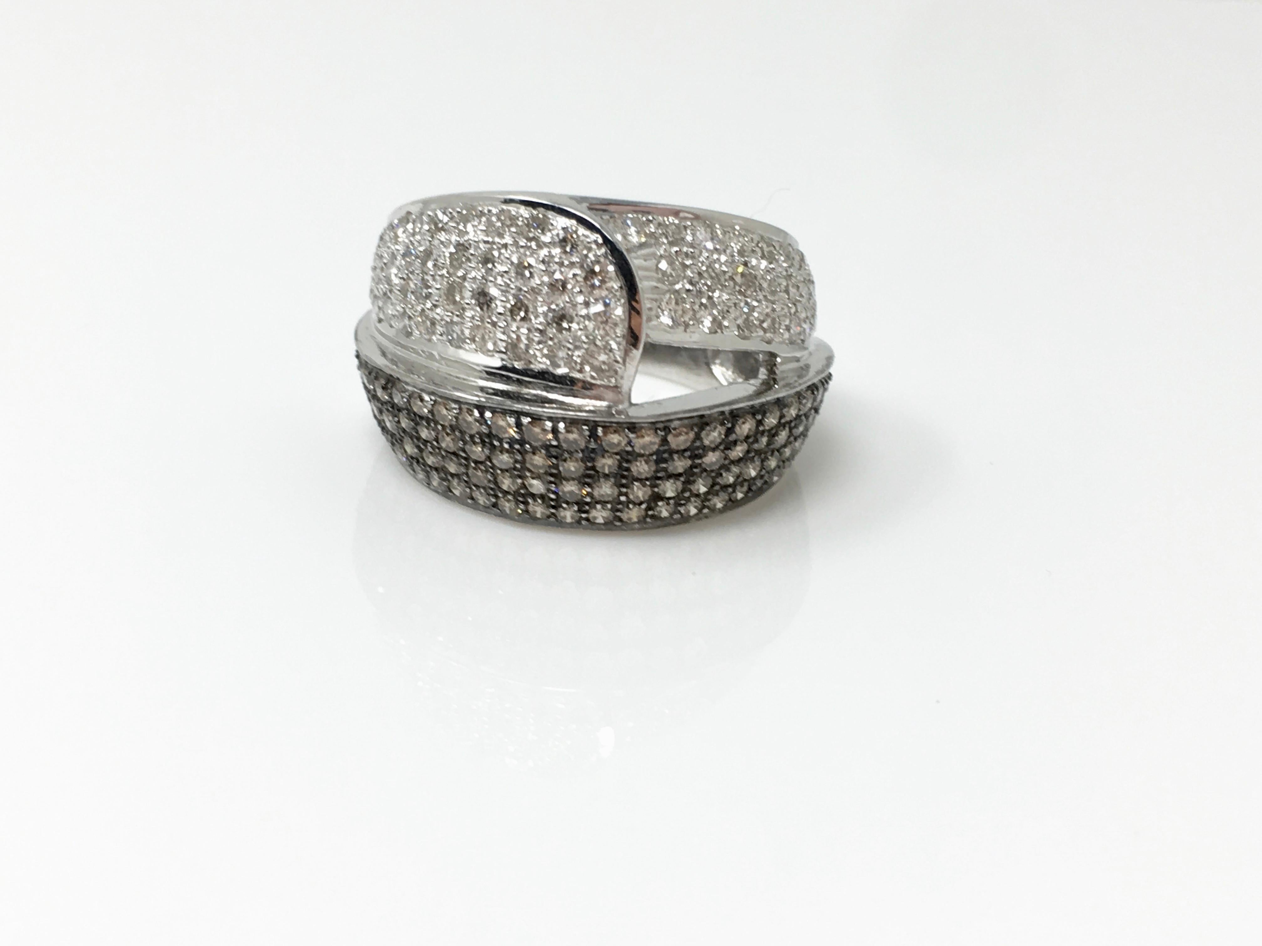 3.20 Carat White Round Brilliant Diamond and Brown Diamond Cocktail Ring in 18K For Sale 2