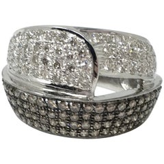 3,20 Karat weißer runder Brillant-Diamant und brauner Diamant Cocktail-Ring in 18K