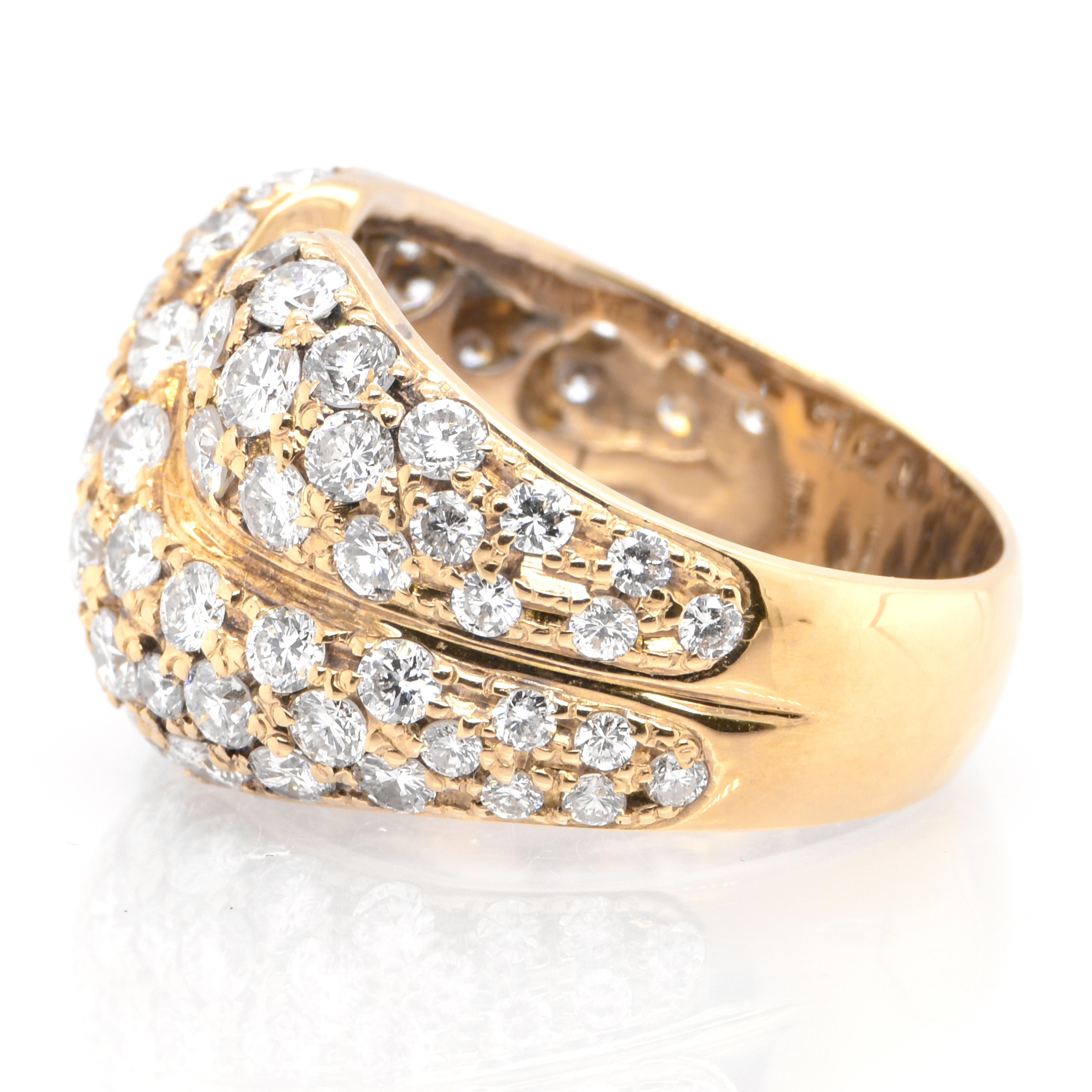 Round Cut 3.20 Carats Diamond Cluster Ring Set in 18 Karat Yellow Gold
