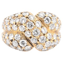 3.20 Carats Diamond Cluster Ring Set in 18 Karat Yellow Gold