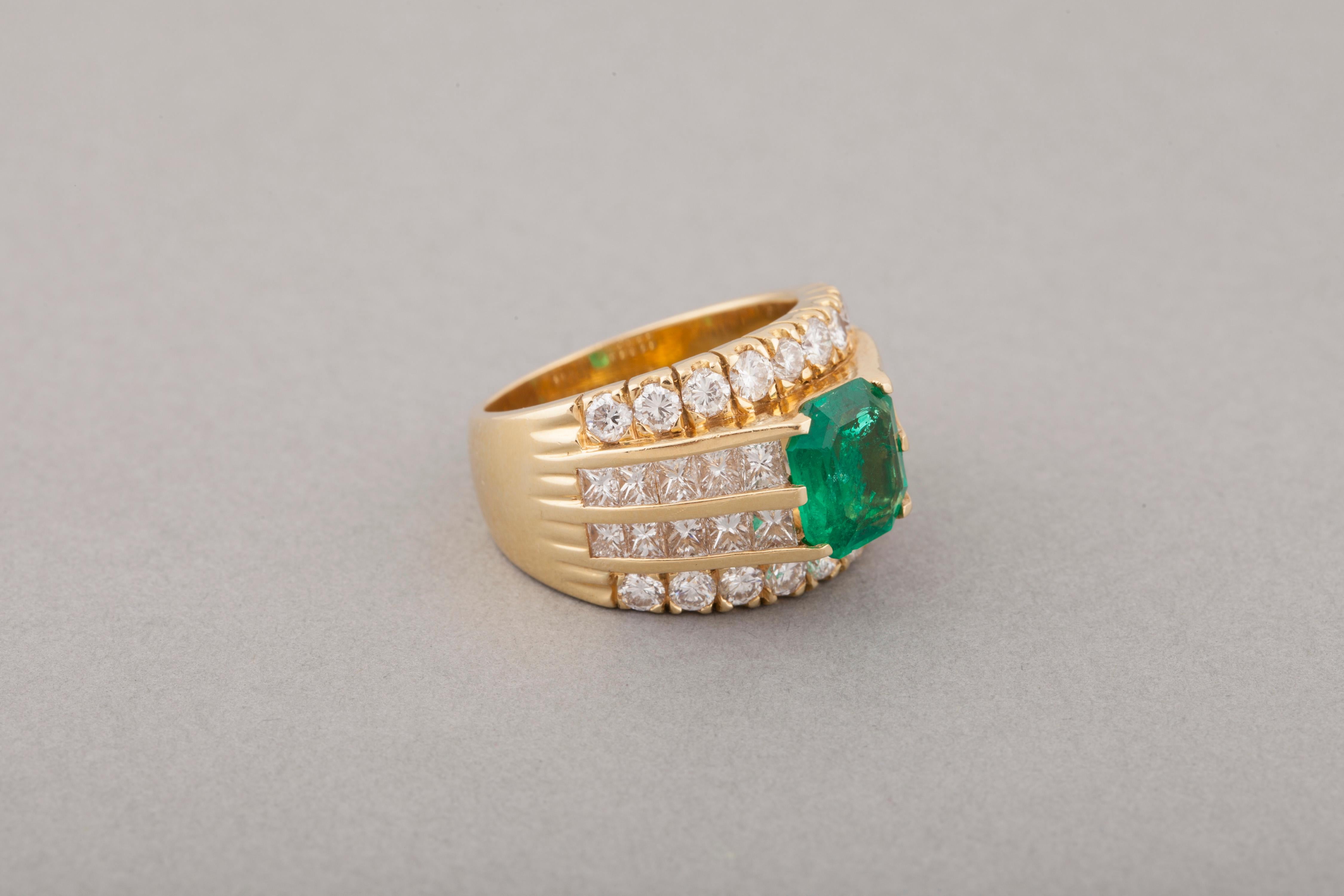 3.20 Carat Diamonds and 2 Carat Colombian Emerald French Ring For Sale 1