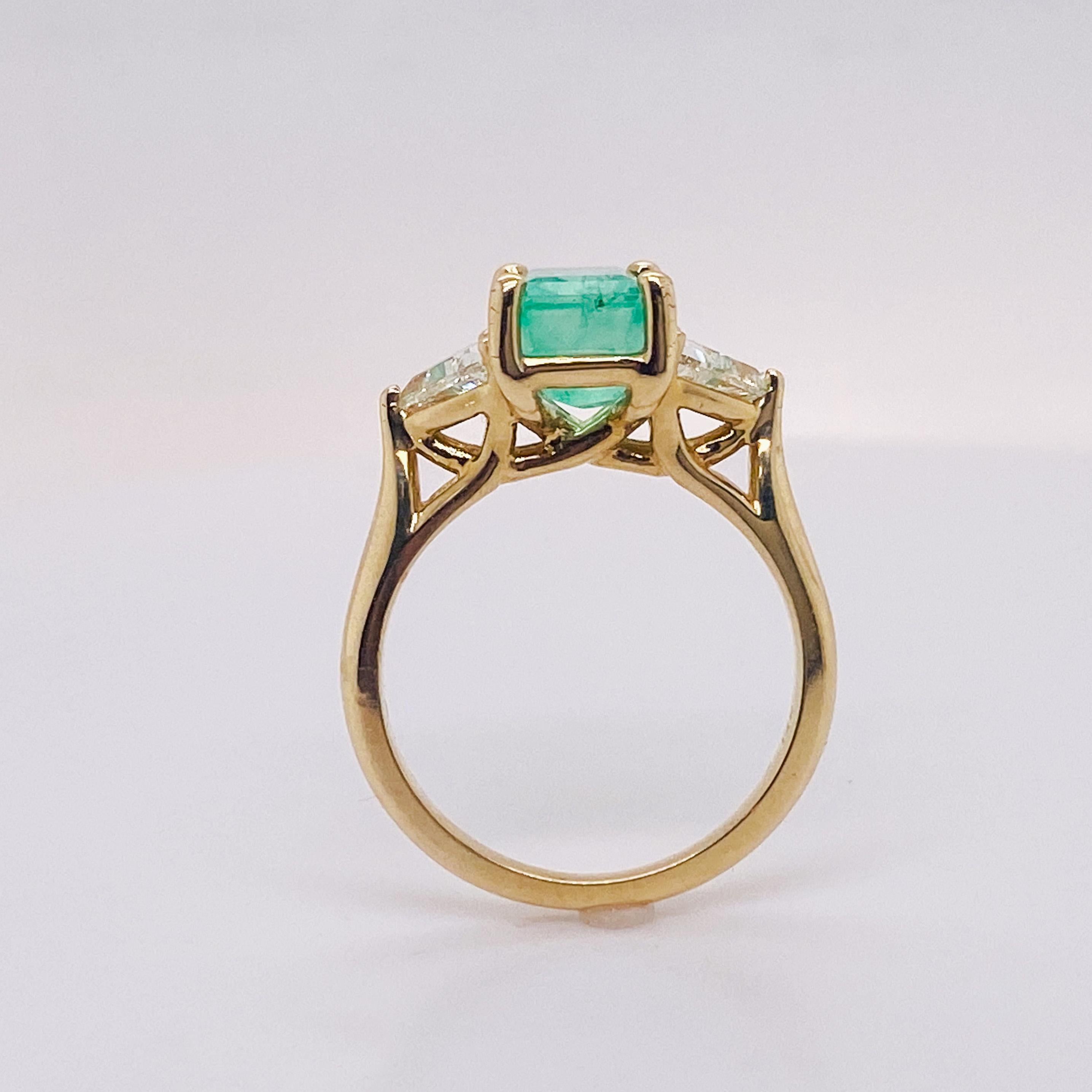 Modern 3.20 Carats Emerald and Trillion Diamond Three Stone Ring 14k Yellow Gold LV