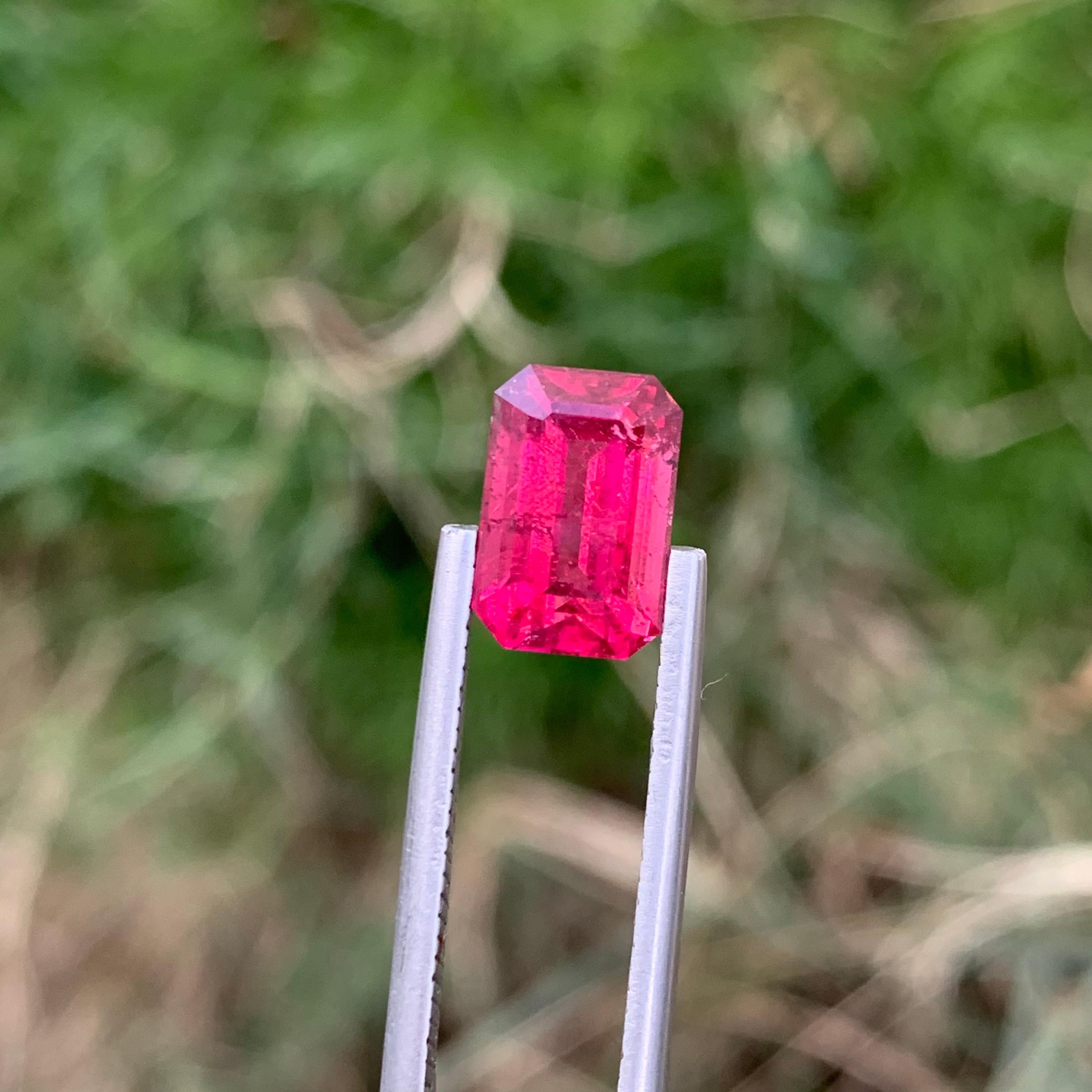 3.20 Carats Faceted Natural Rubellite Tourmaline Gemstone Emerald Shape For Sale 5