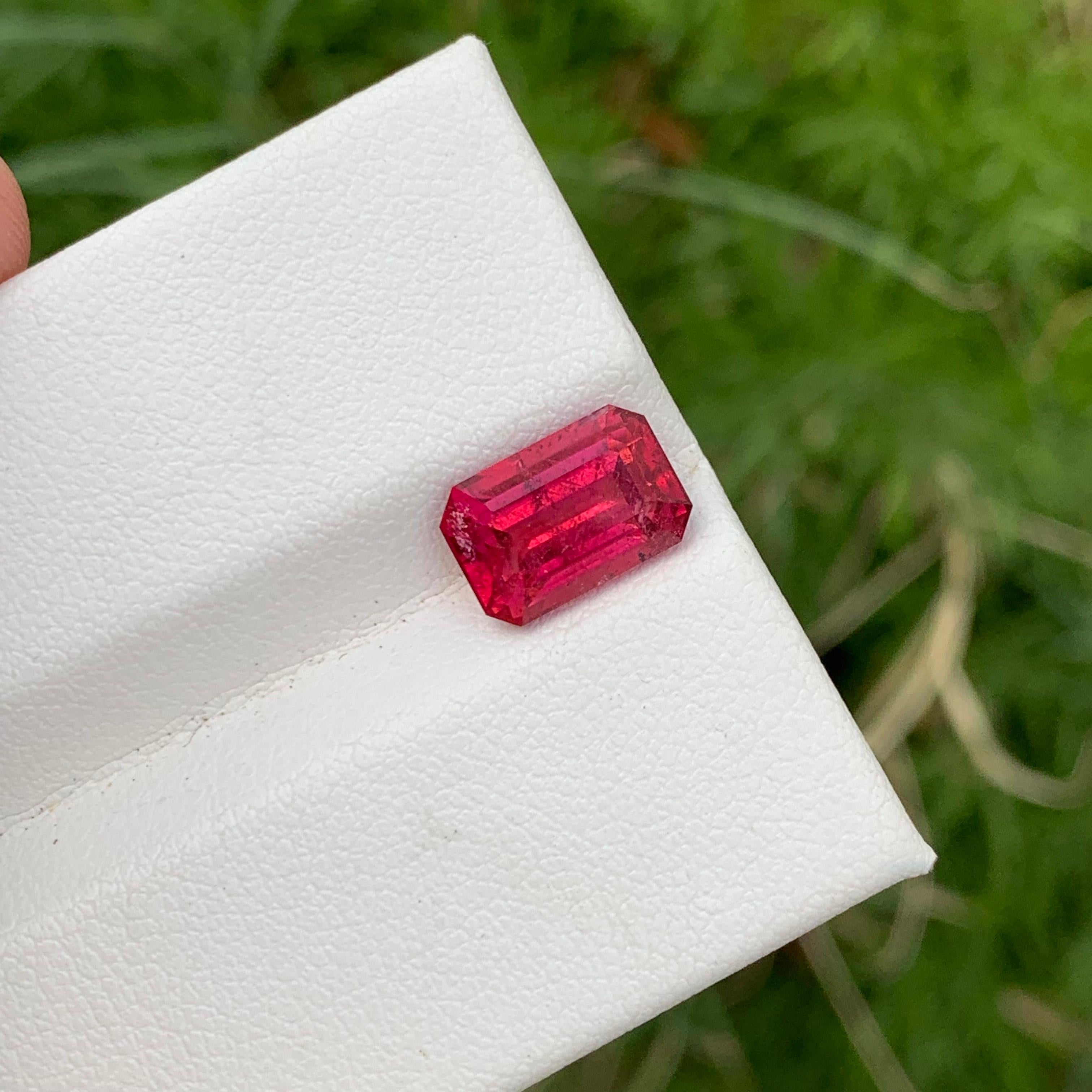 3.20 Carats Faceted Natural Rubellite Tourmaline Gemstone Emerald Shape For Sale 6