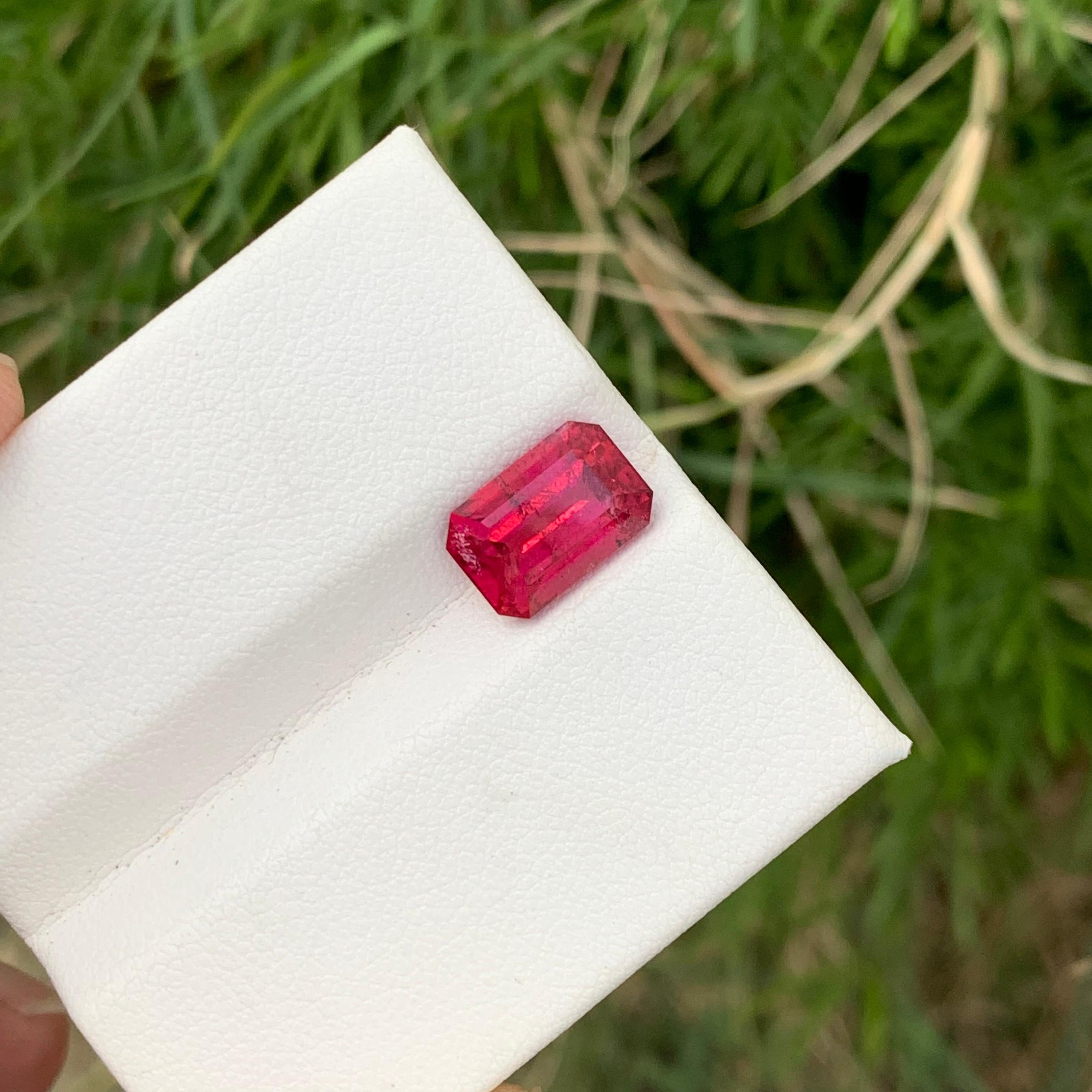 3.20 Carats Faceted Natural Rubellite Tourmaline Gemstone Emerald Shape For Sale 8