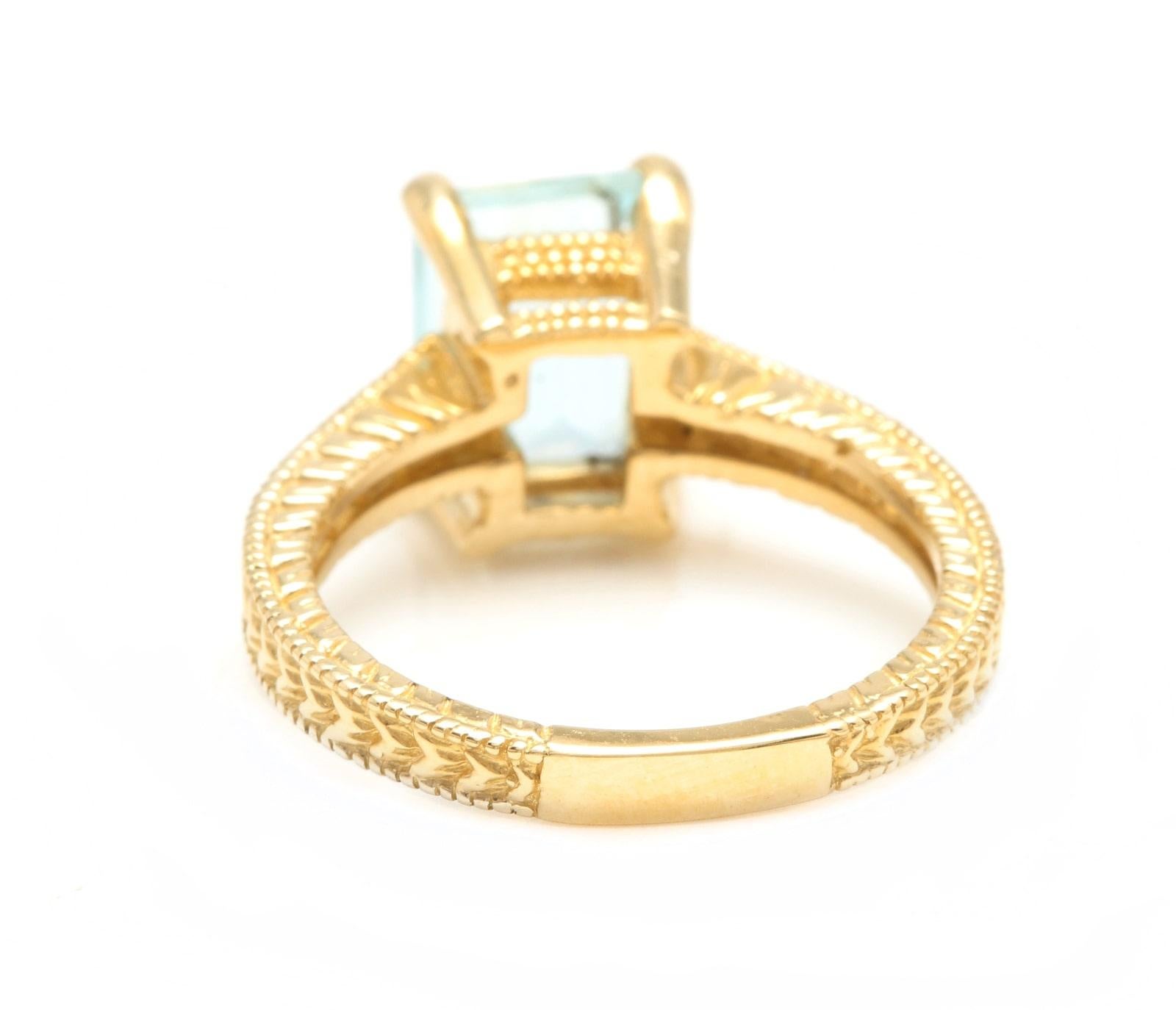 3,20 Karat beeindruckender Ring aus 14 Karat Gelbgold mit natürlichem Aquamarin und Diamant im Zustand „Neu“ im Angebot in Los Angeles, CA