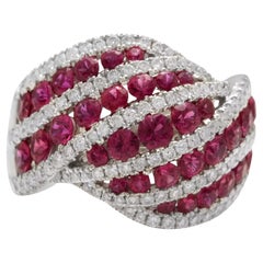 Anillo de oro blanco macizo de 18 quilates con un impresionante rubí de Birmania natural de 3,20 quilates y diamantes