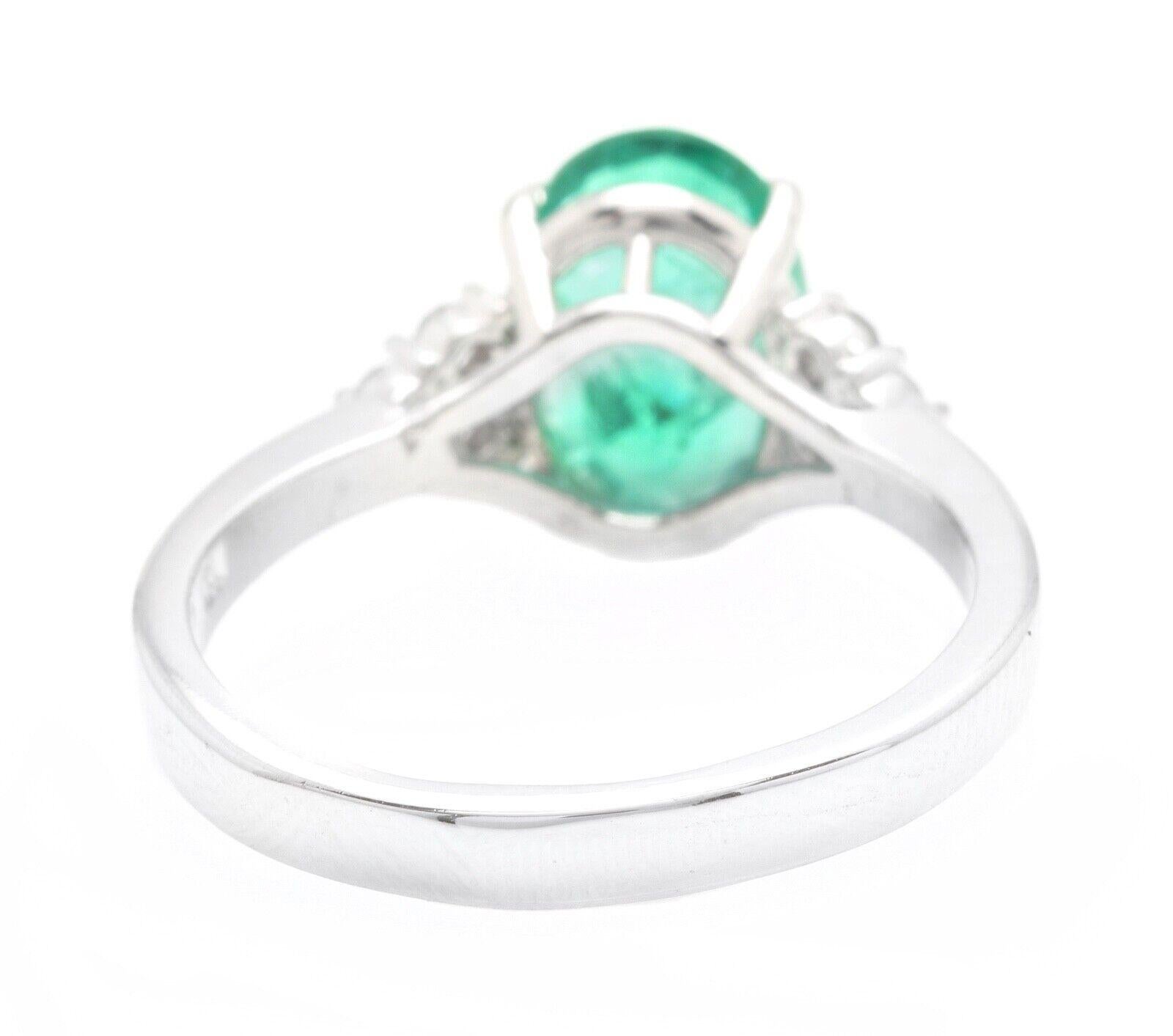 3.20 Carats Natural Emerald and Diamond 14k Solid White Gold Ring In New Condition For Sale In Los Angeles, CA