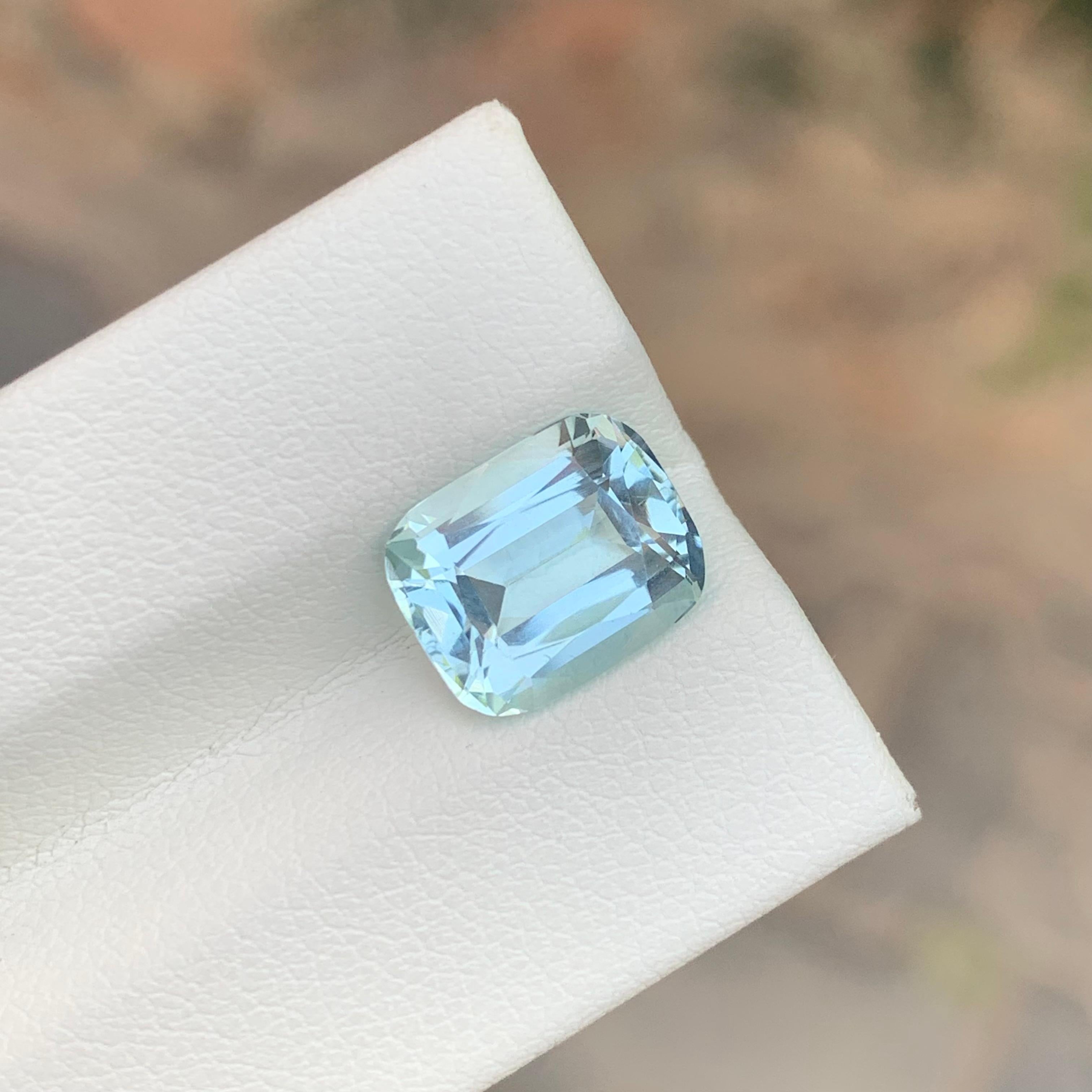 3.20 Carats Natural Loose Aquamarine Shigar Valley Pakistan Mine In New Condition For Sale In Peshawar, PK