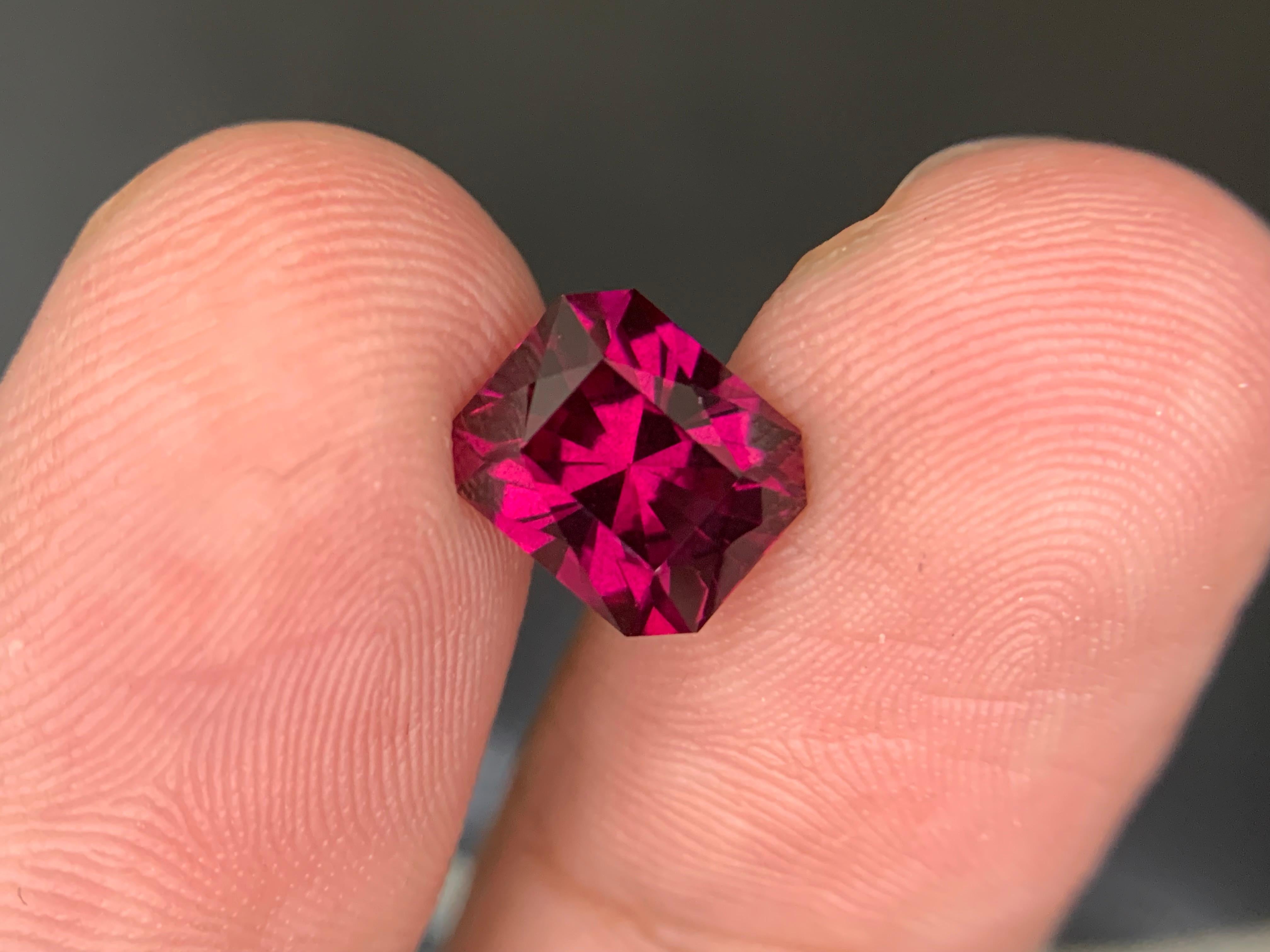 3,20 Karat natürlicher loser Rhodolith-Granat-Edelstein im Angebot 6