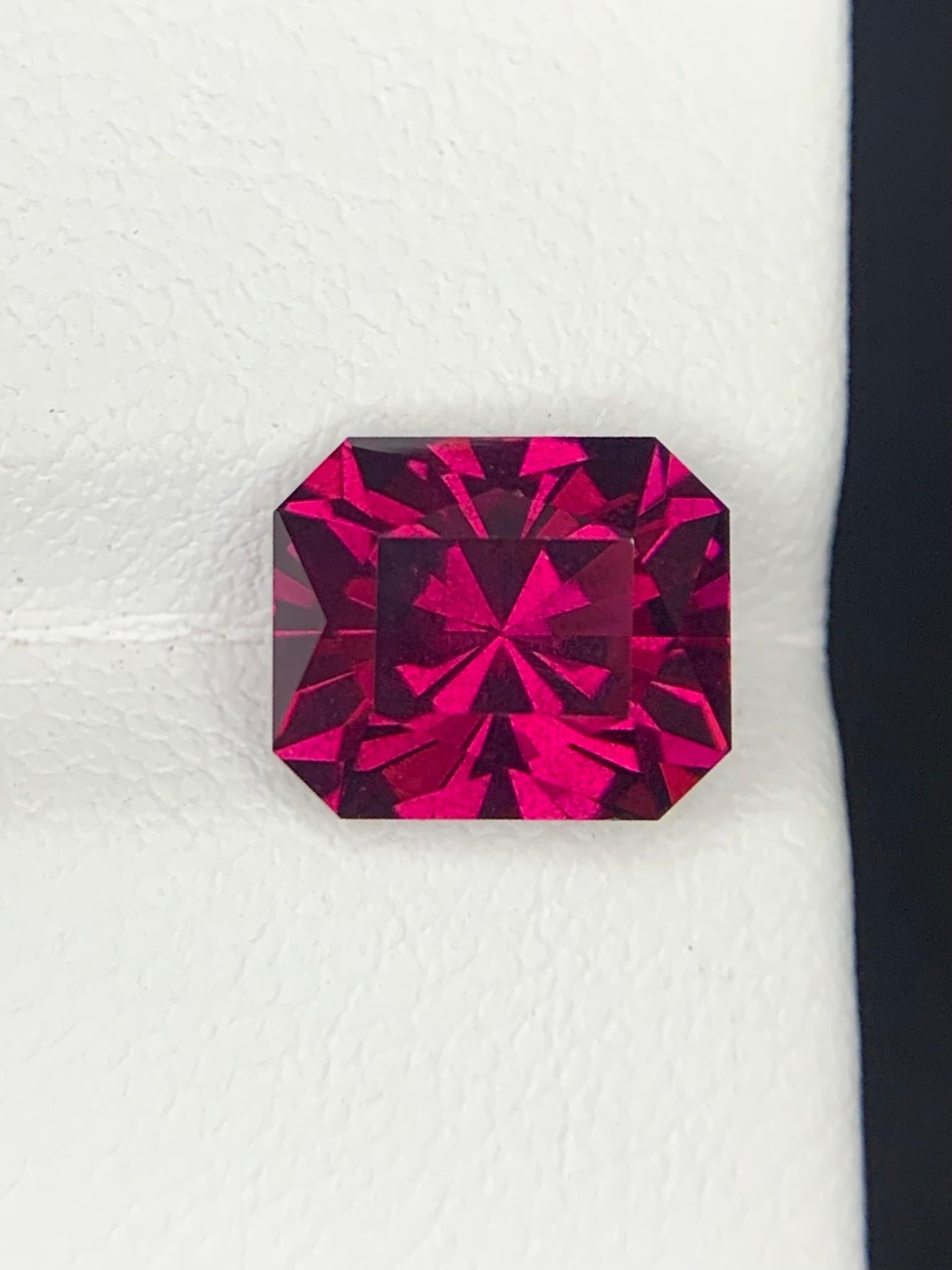 3,20 Karat natürlicher loser Rhodolith-Granat-Edelstein im Angebot 7