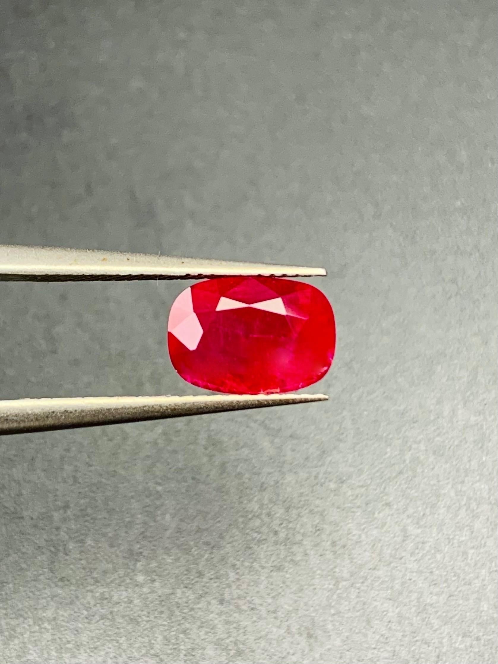 3.20 Ct Certificat GIA Rubis Naturel Birmanie  non chauffé Couleur rouge œil propre qualité Neuf - En vente à bangkok, TH