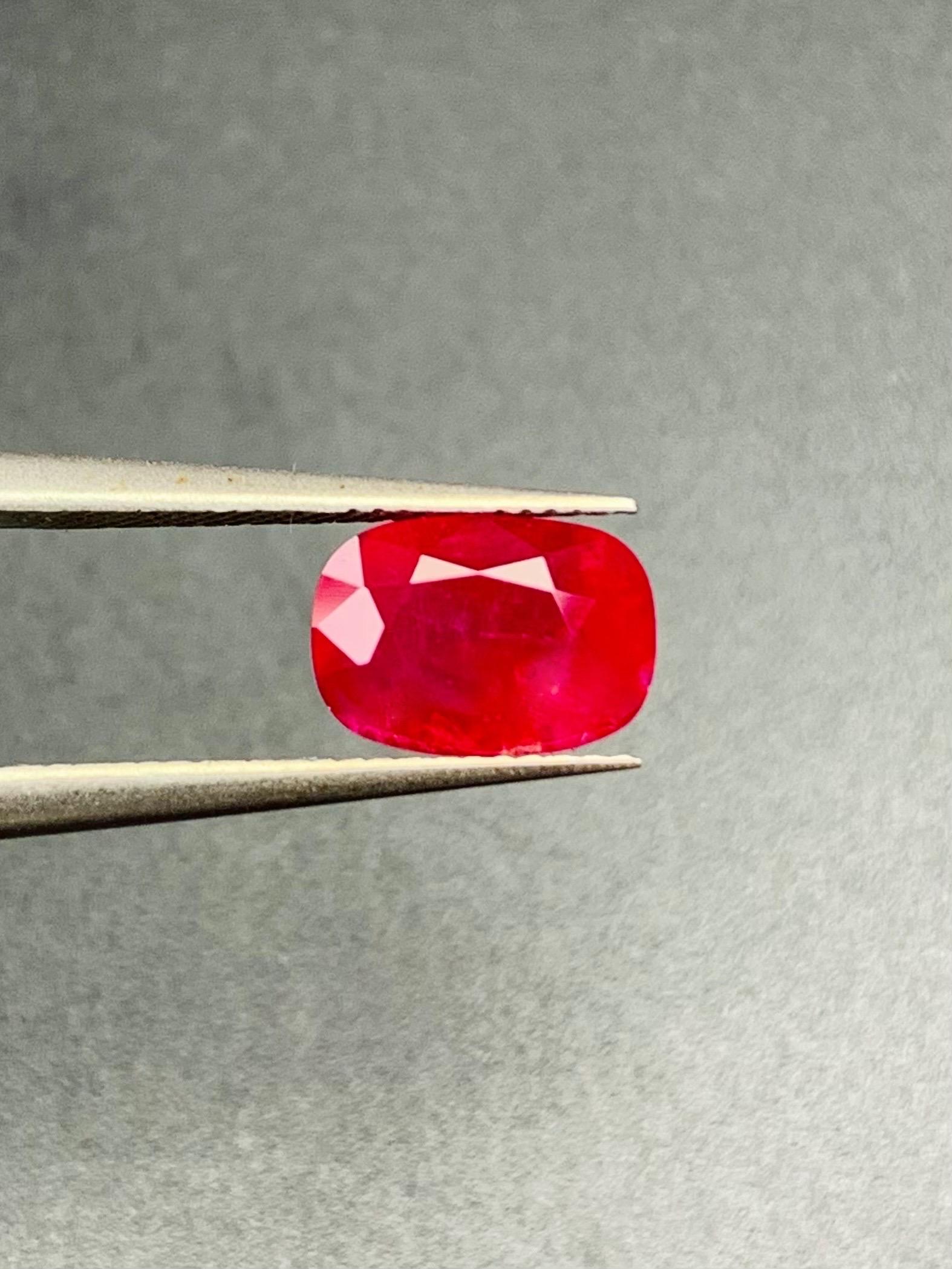 3.20 Ct Certificat GIA Rubis Naturel Birmanie  non chauffé Couleur rouge œil propre qualité en vente 2