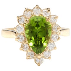 3.20 Ct Natural Very Nice Looking Peridot and Diamond 14K Solid Yellow Gold Ring