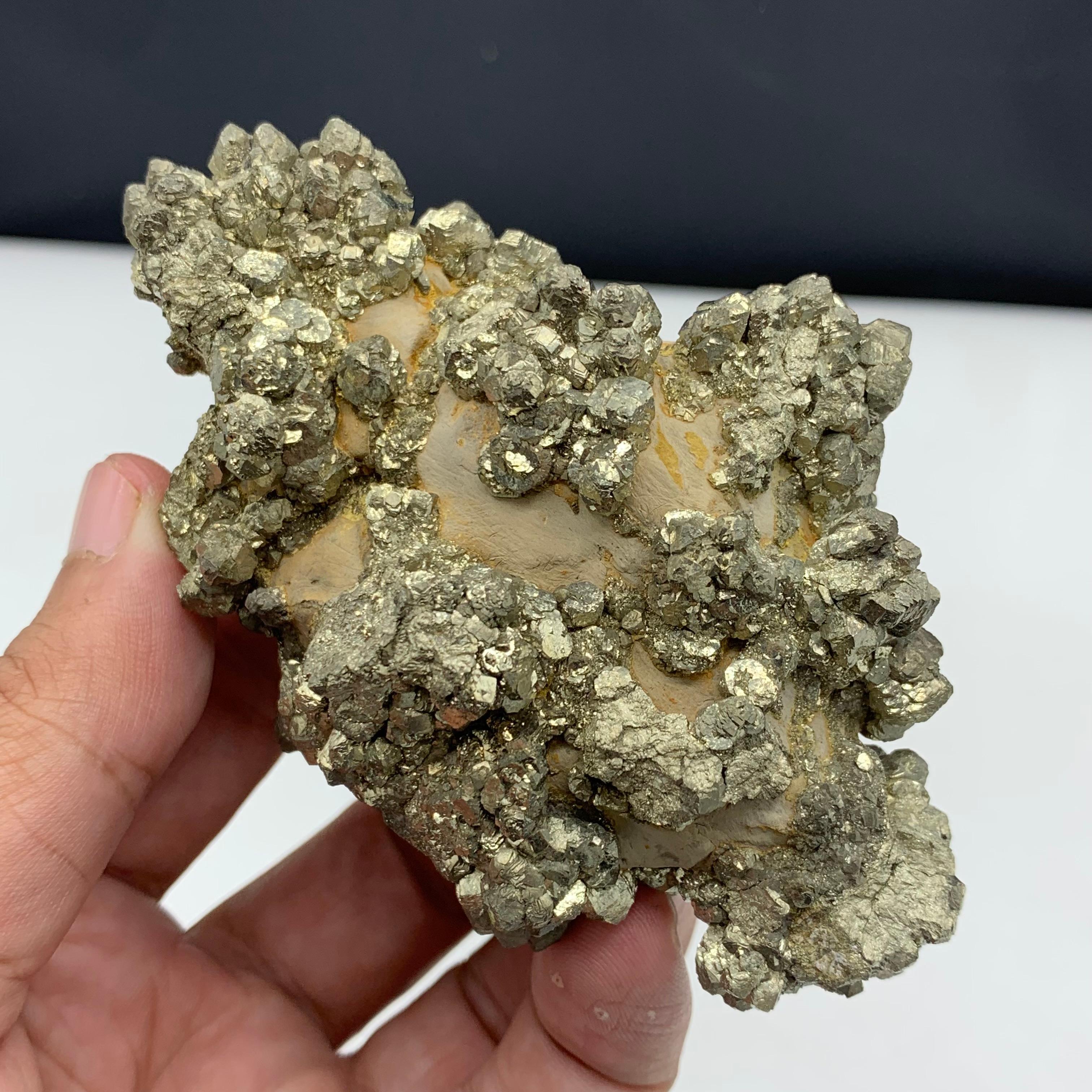 18th Century and Earlier 320.04 Gram Beautiful Pyrite Specimen From Pakistan For Sale
