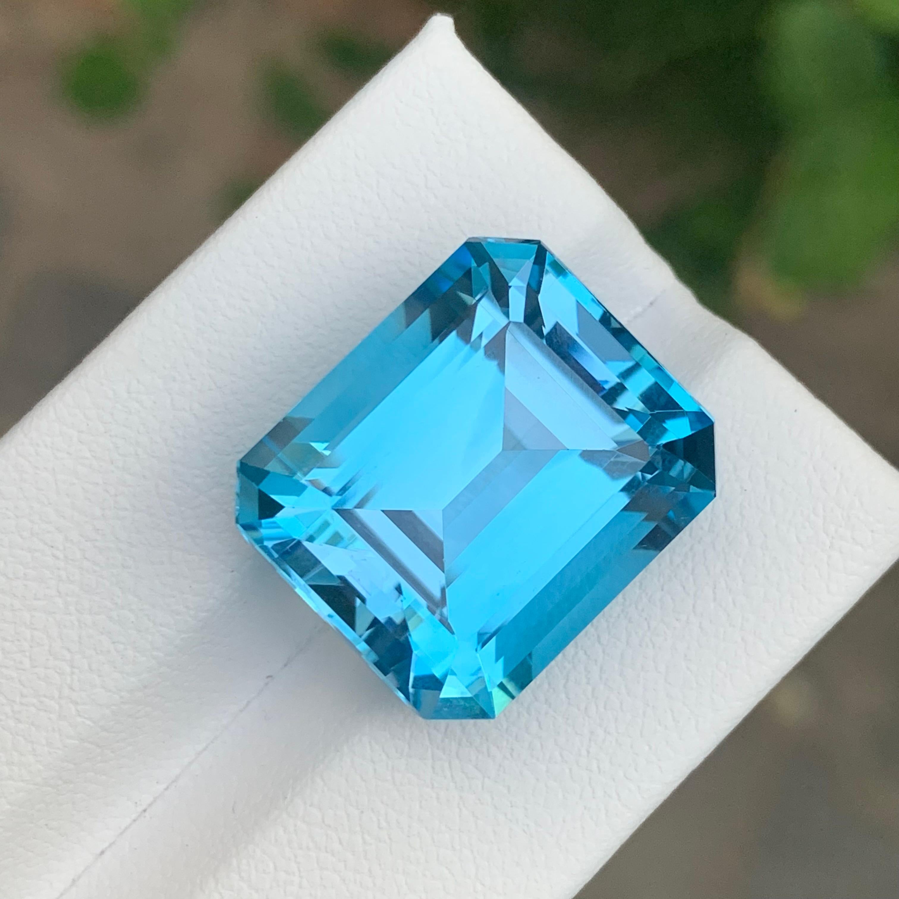 32.05 Carat Natural Loose Blue Topaz Octagon Cut Gemstone For Sale 5
