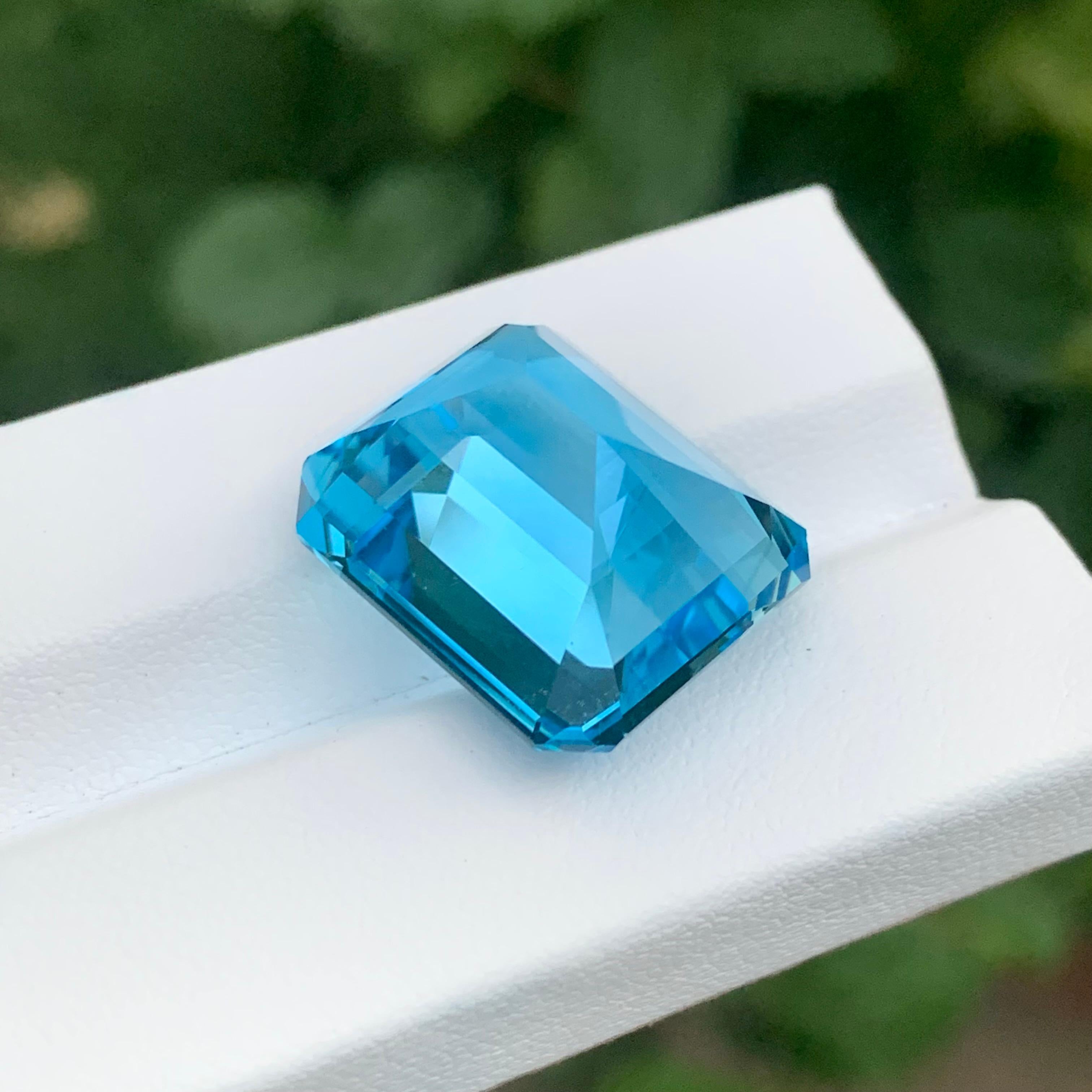 32.05 Carat Natural Loose Blue Topaz Octagon Cut Gemstone For Sale 1