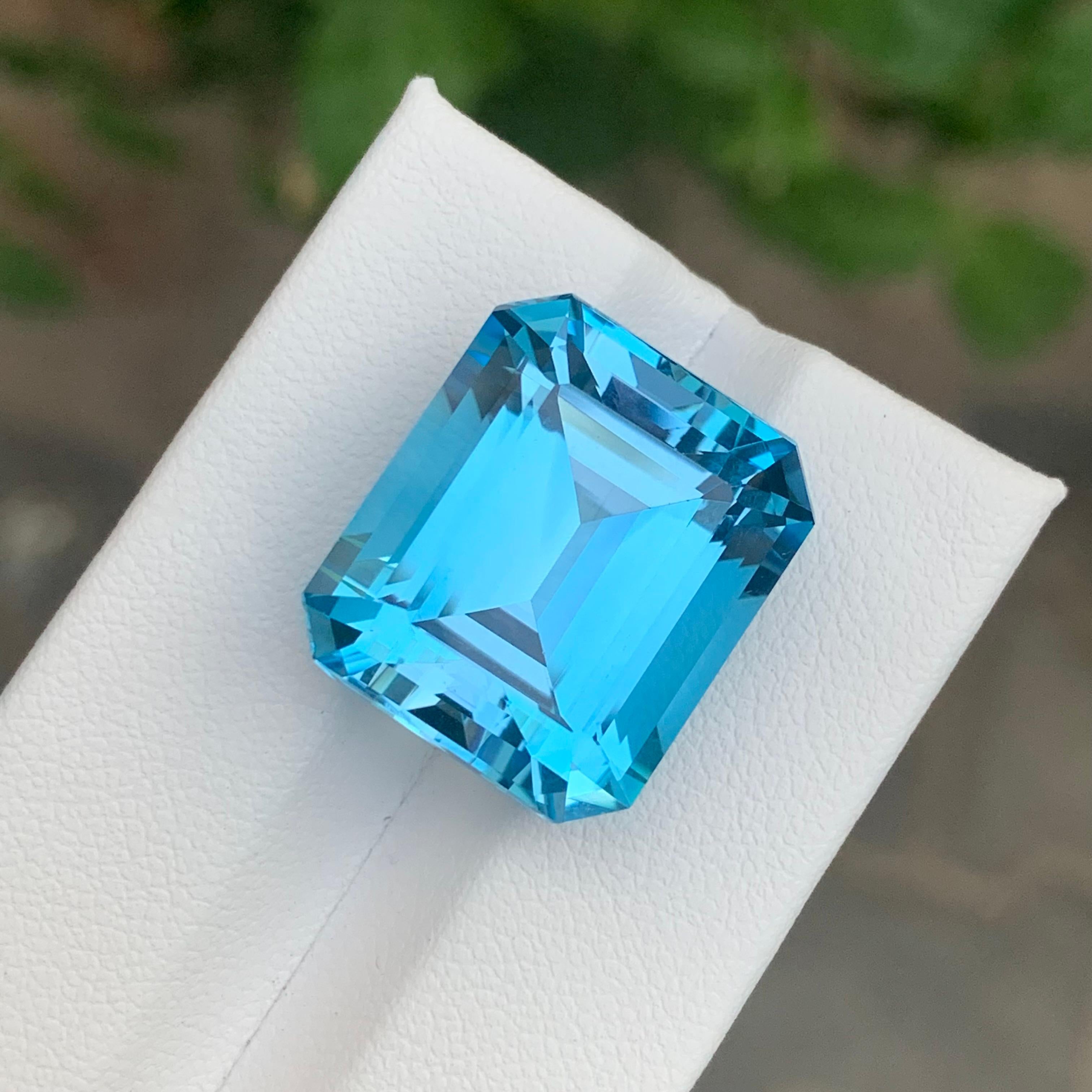 32.05 Carat Natural Loose Blue Topaz Octagon Cut Gemstone For Sale 3
