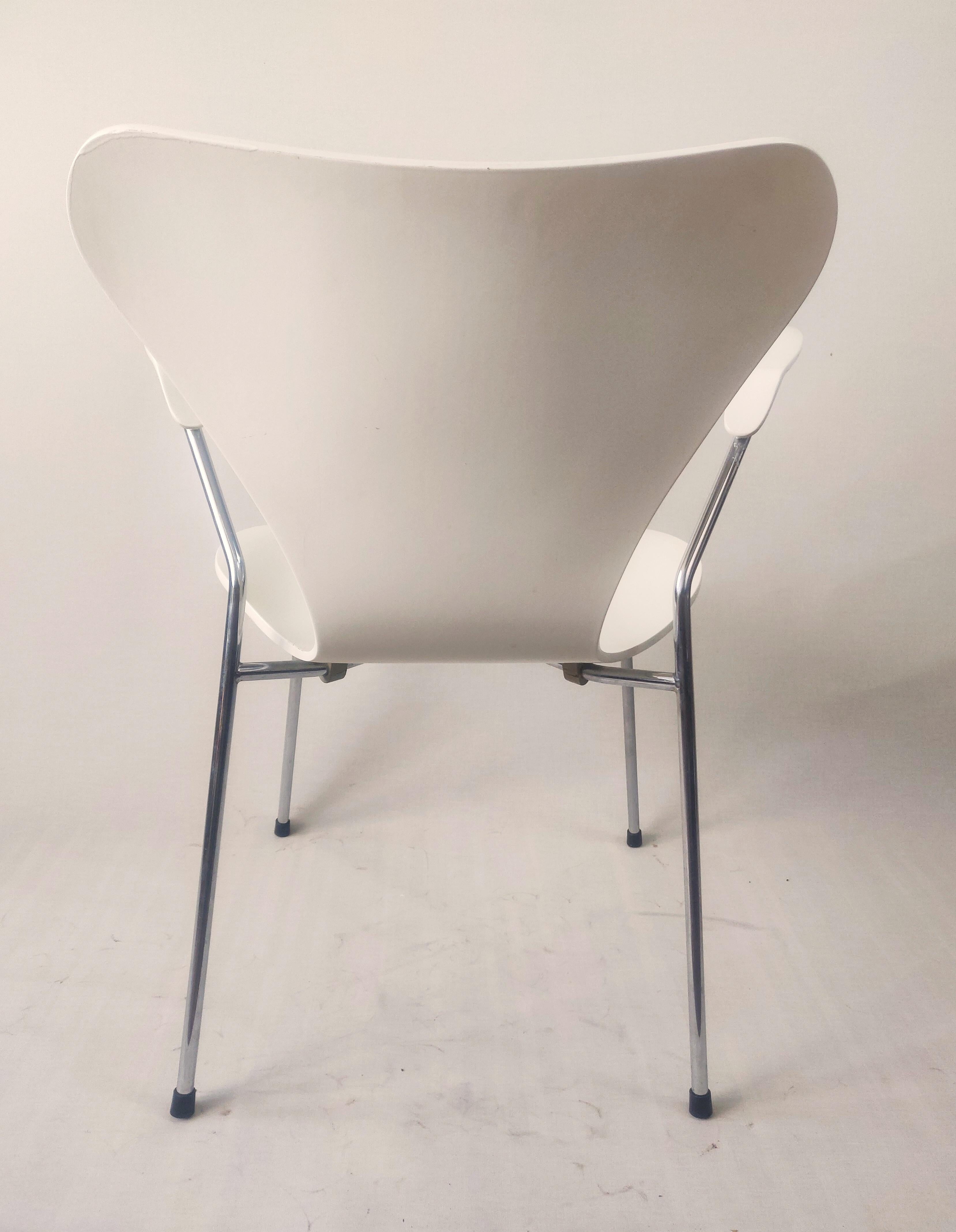 Stuhl 3207 von Arne Jacobsen für Fritz Hansen, 1982 (Dänisch) im Angebot