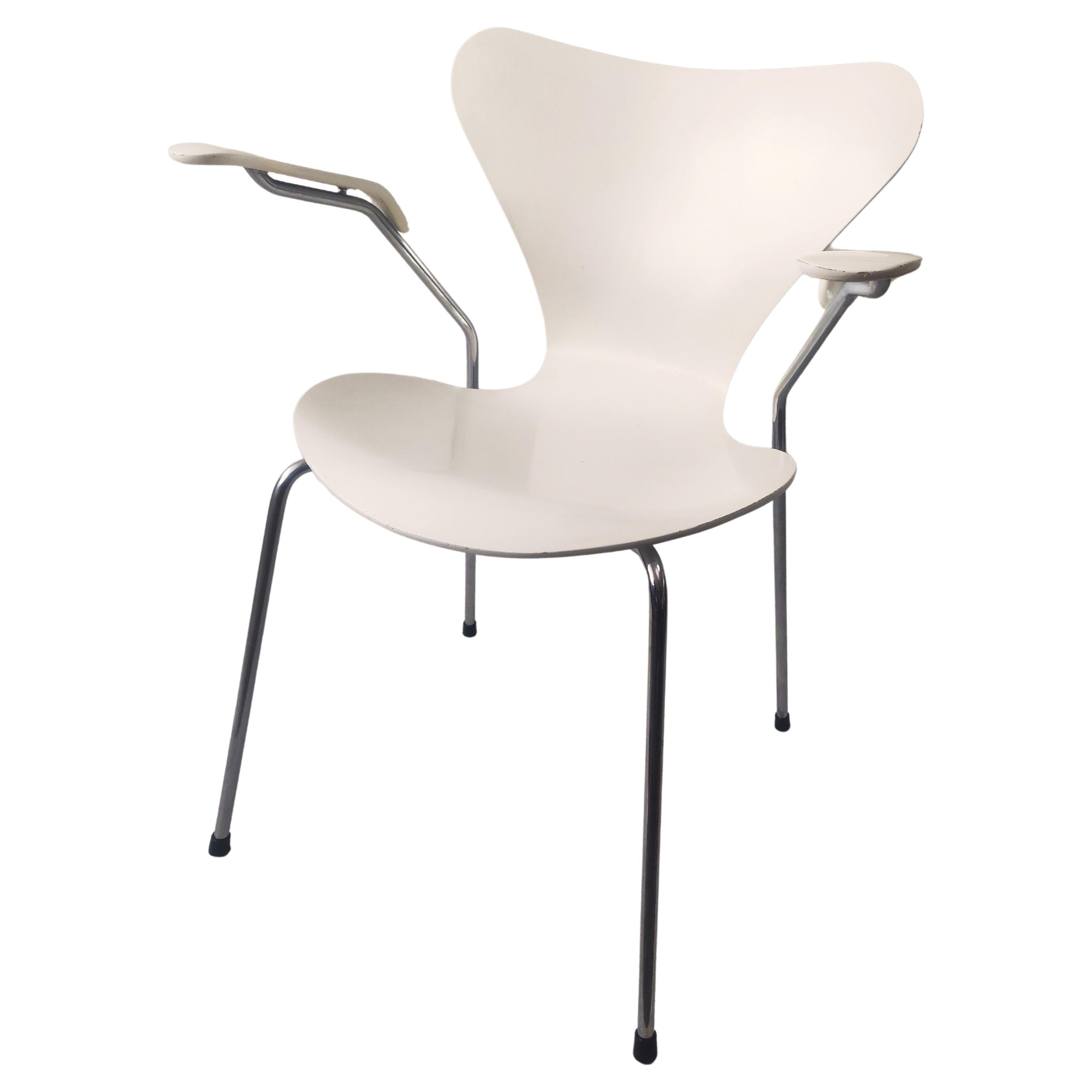 3207 chair by Arne Jacobsen for Fritz Hansen, 1982 For Sale