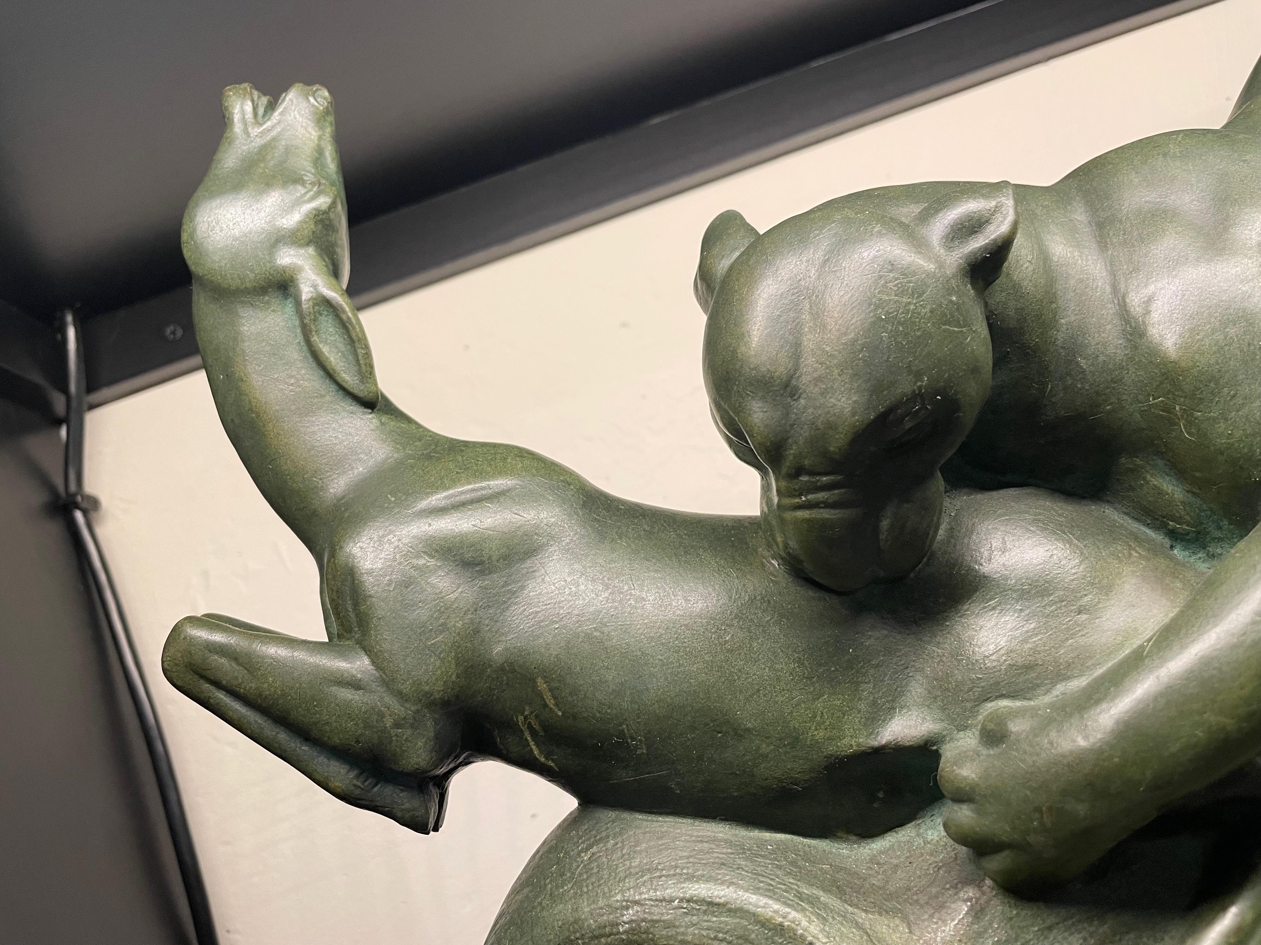 Französische Bronze-Skulptur im Art-déco-Stil mit Panther und Gazelle von Ouline im Angebot 5
