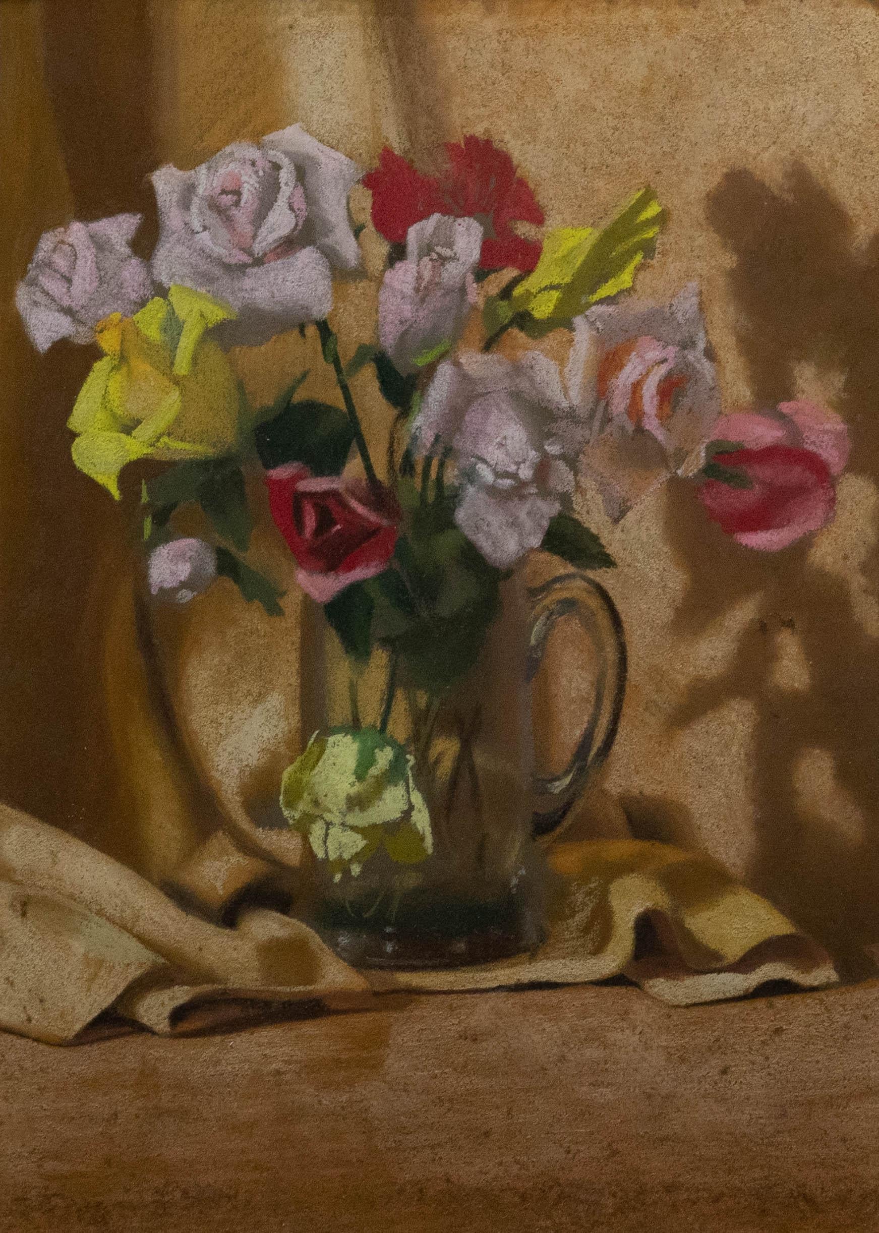 Vivian Bewick (1912-1999) - Pastellfarbene Rosen in einem Glas Tankard aus der Mitte des 20. Jahrhunderts im Angebot 1