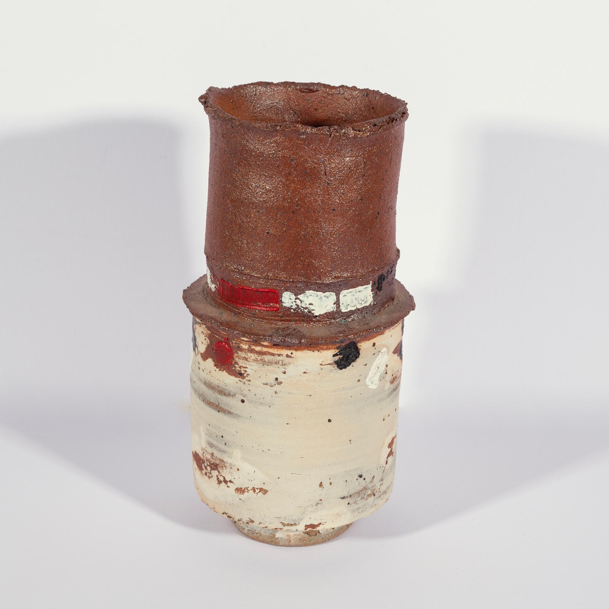 Vase cylindrique, grès avec glaçures de Robin Welch

Informations complémentaires :
Support : Grès avec émaux
Hauteur 32 cm (12 5/8 in)
Signé avec initiales par impression

Provenance
Collectional, UK