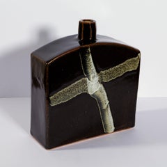 Botella de losa ancha III, gres con esmaltes Tenmoku y Nuka