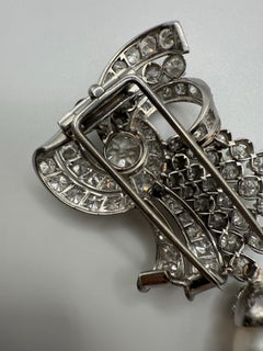 Spilla con diamante da 3,20 carati Spilla con diamante e perla in oro 18KT