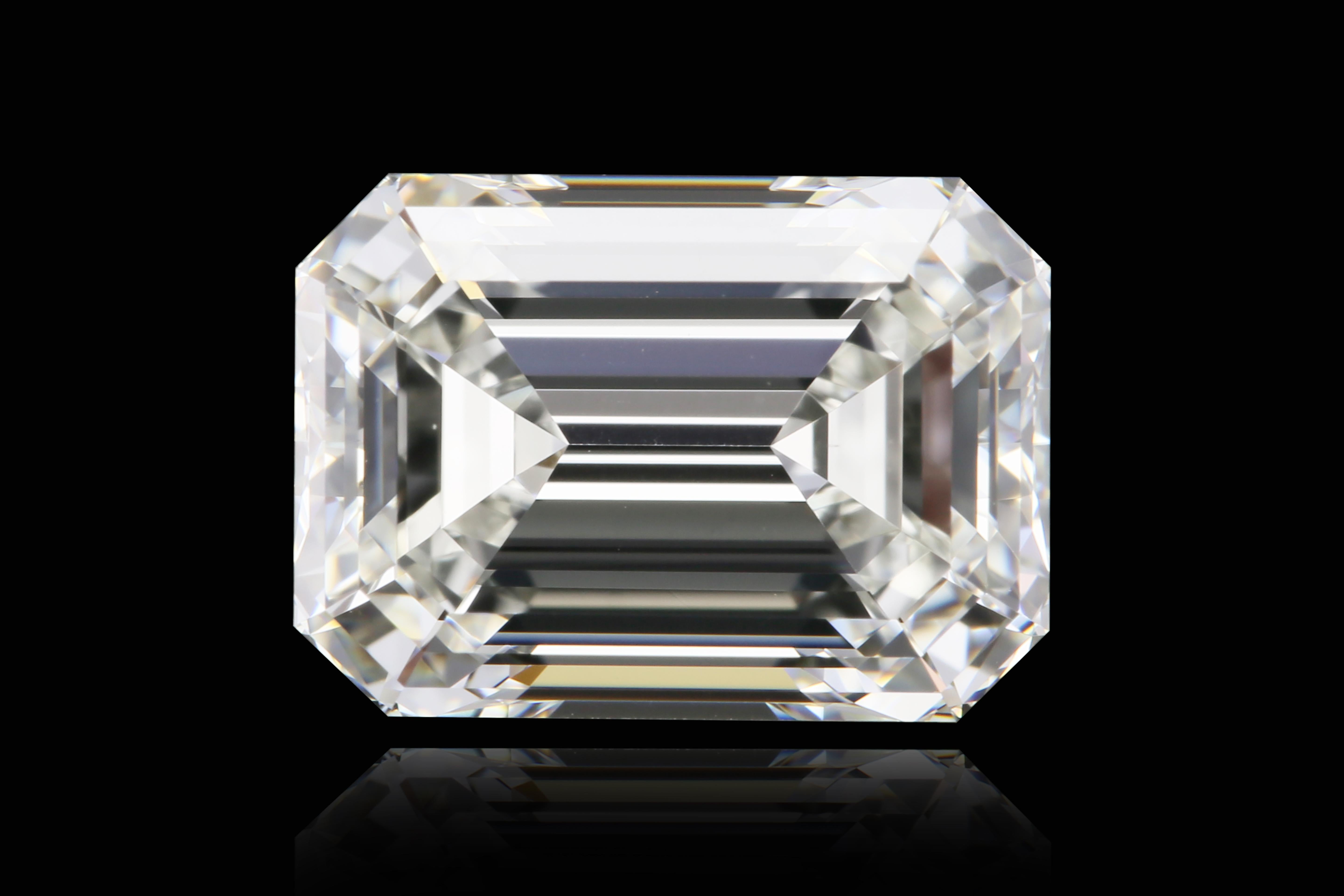 Exquisito diamante talla esmeralda de 3,20 ct - Certificado GIA (H-VS1, talla y simetría excelentes)

Una declaración atemporal de elegancia, este diamante talla esmeralda de 3,20 quilates encarna la sofisticación refinada. Con certificación GIA, la