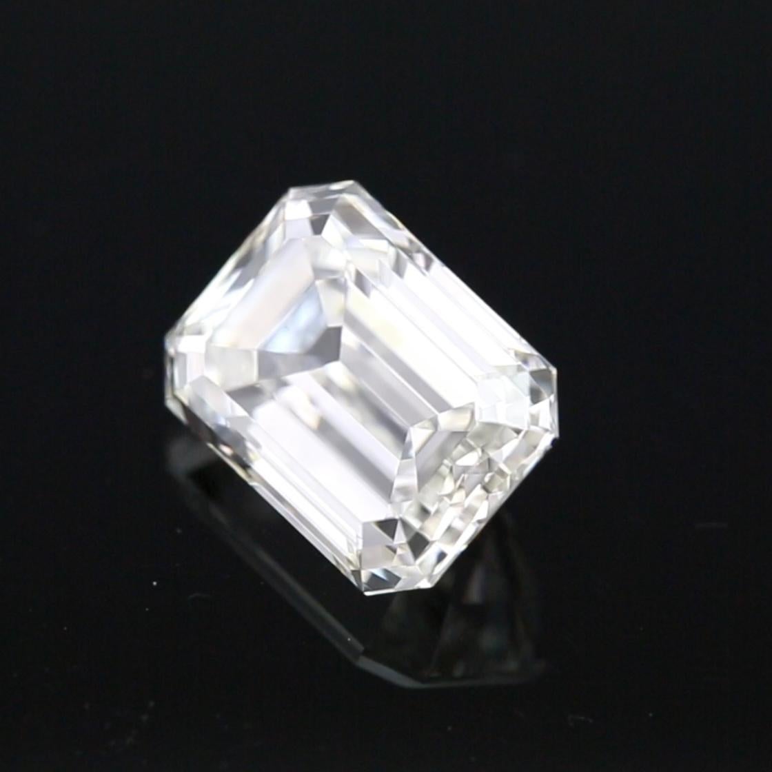 Diamante natural talla esmeralda de 3,20ct - Certificado GIA en venta 1
