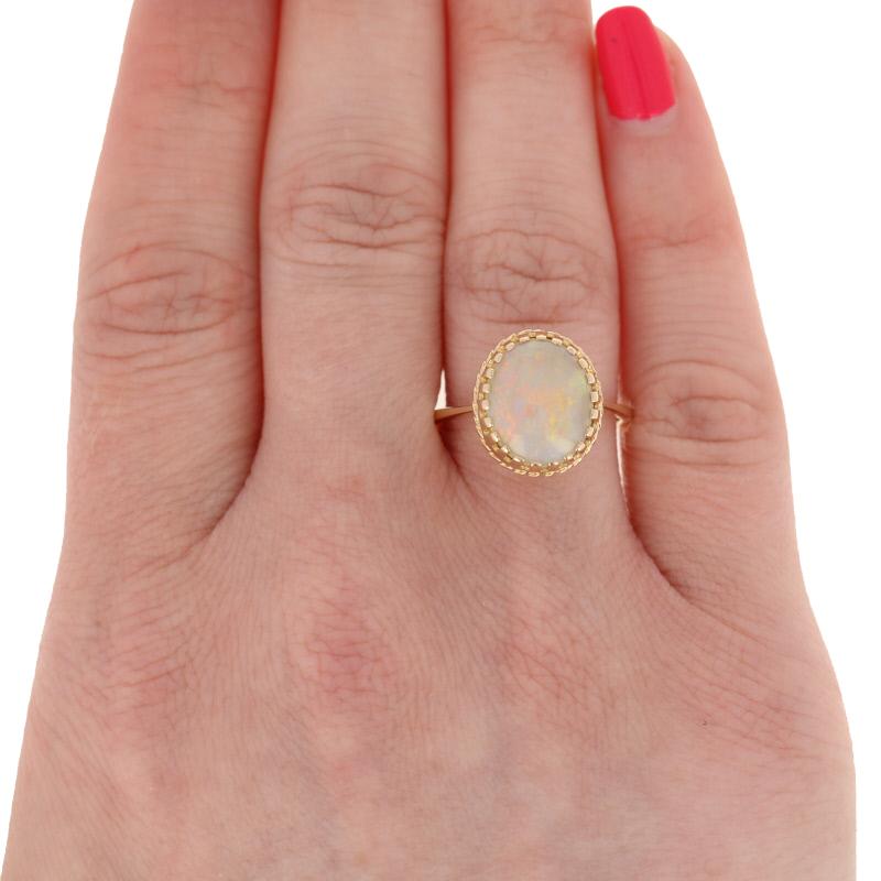 For Sale:  3.20ct Oval Cabochon Cut Opal Ring, 14k Yellow Gold Cocktail Solitaire 4