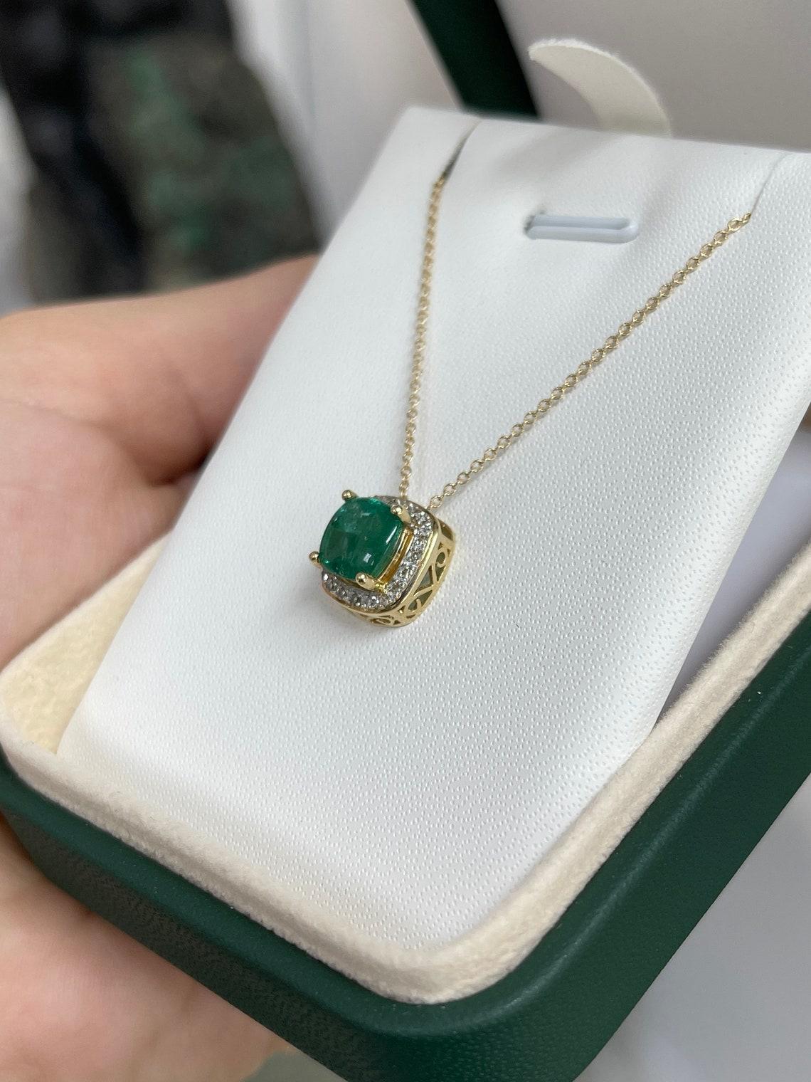 3.20tcw 14K Cabochon Cushion Emerald & Diamond Halo Pendant Rich Green Floral In New Condition For Sale In Jupiter, FL